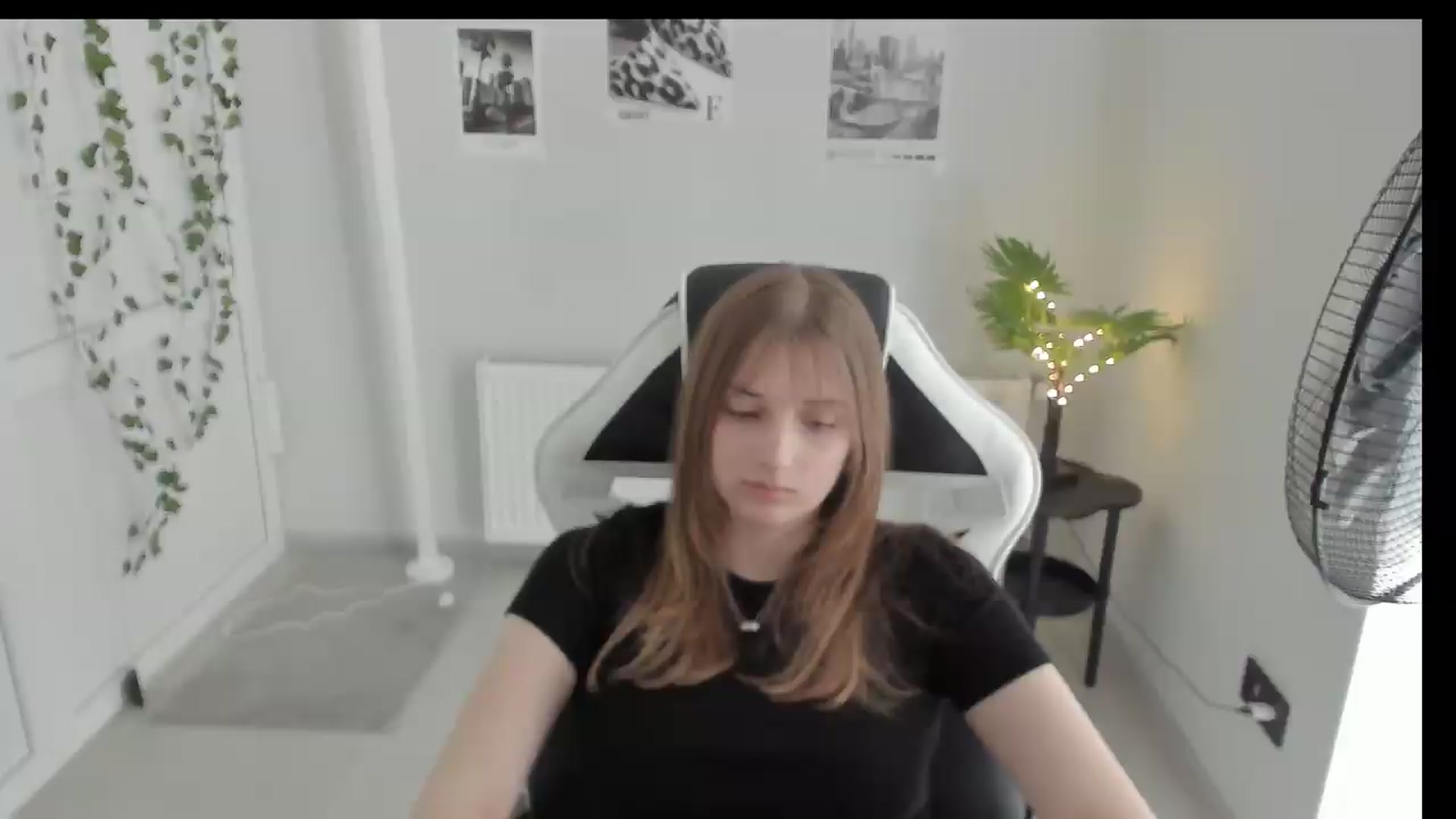 Gallery image thumbnail from Lissa_Stars's myfreecams stream on, 05/23/2026, 14:08 image 7 of 20