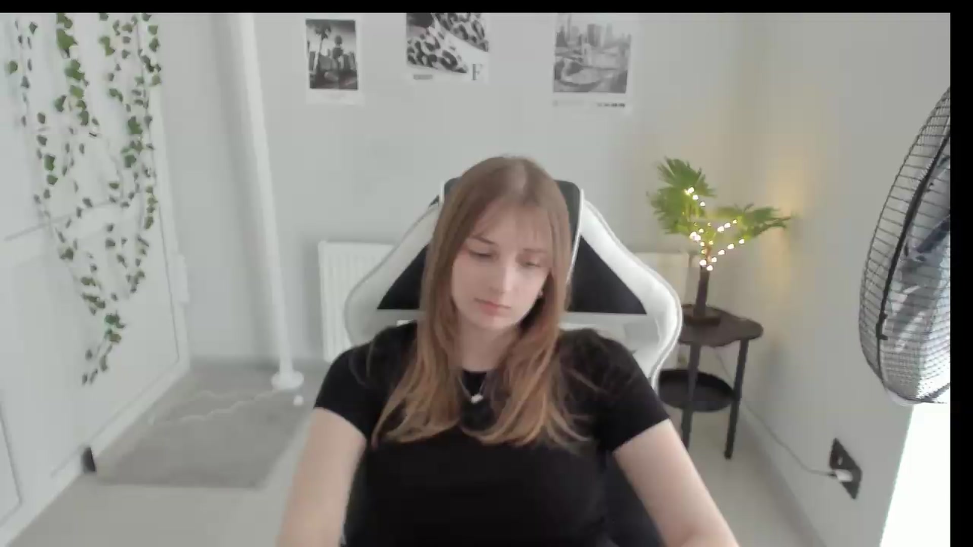 Gallery image thumbnail from Lissa_Stars's myfreecams stream on, 05/23/2026, 14:08 image 5 of 20