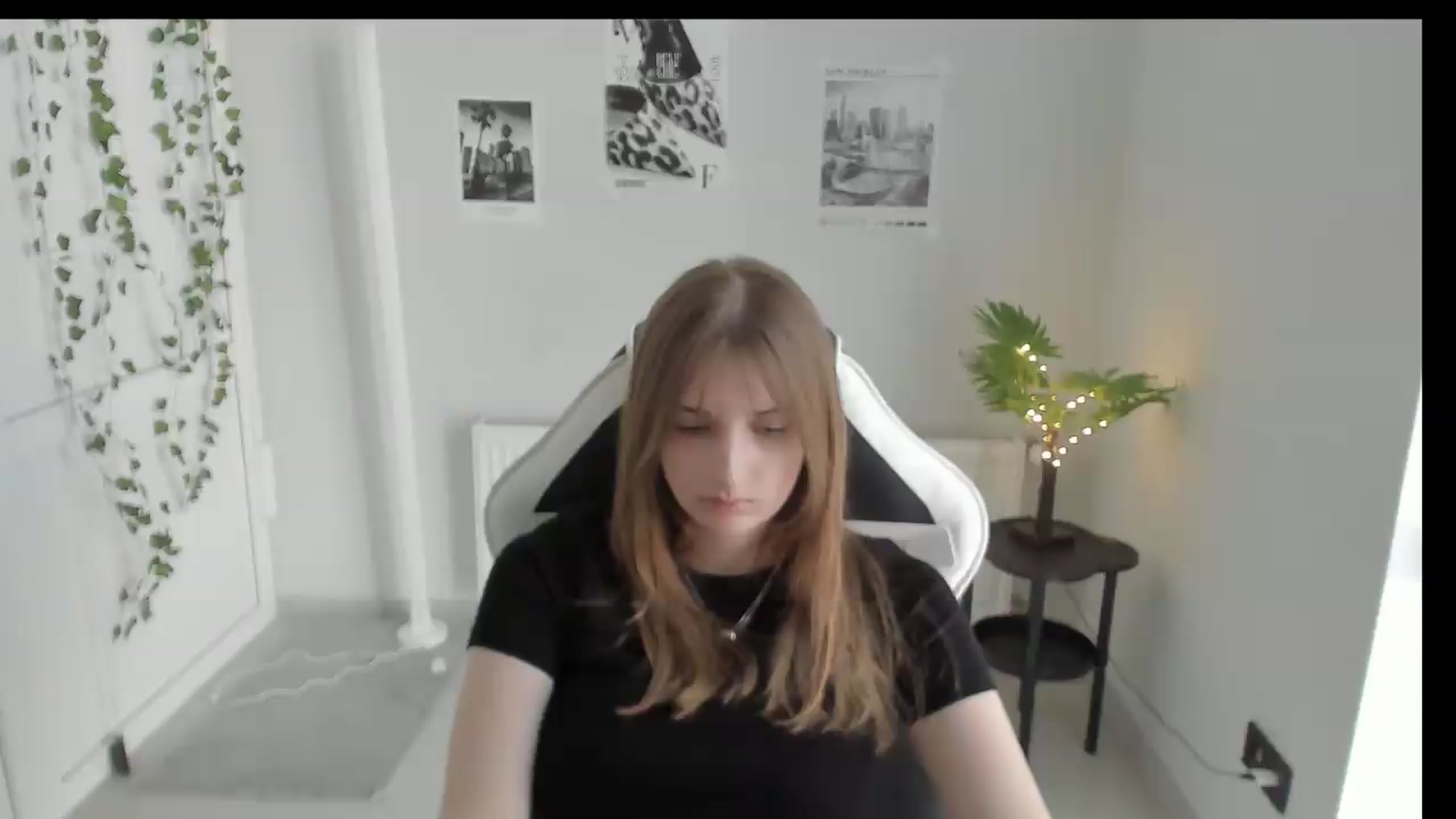 Gallery image thumbnail from Lissa_Stars's myfreecams stream on, 05/23/2026, 15:35 image 6 of 20