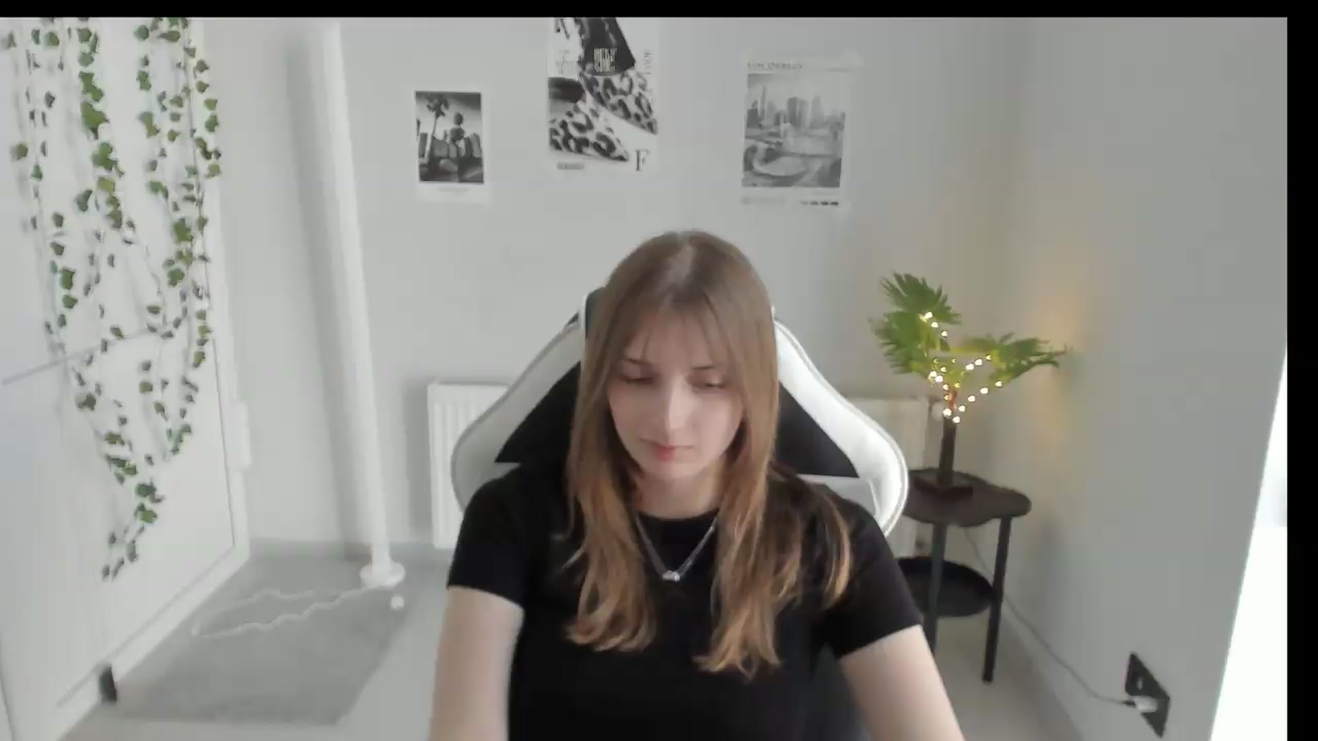 Gallery image thumbnail from Lissa_Stars's myfreecams stream on, 05/23/2026, 15:35 image 12 of 20