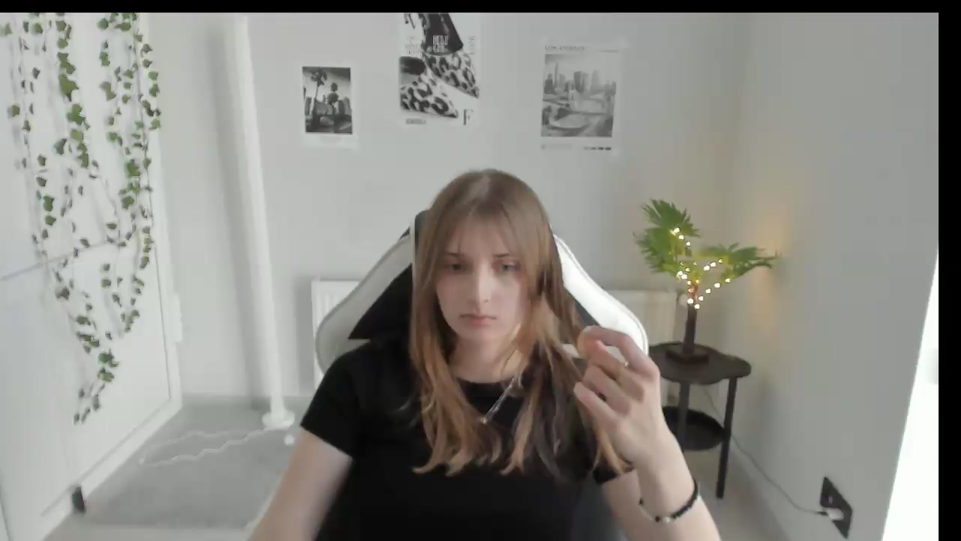 Gallery image thumbnail from Lissa_Stars's myfreecams stream on, 05/23/2026, 15:35 image 9 of 20