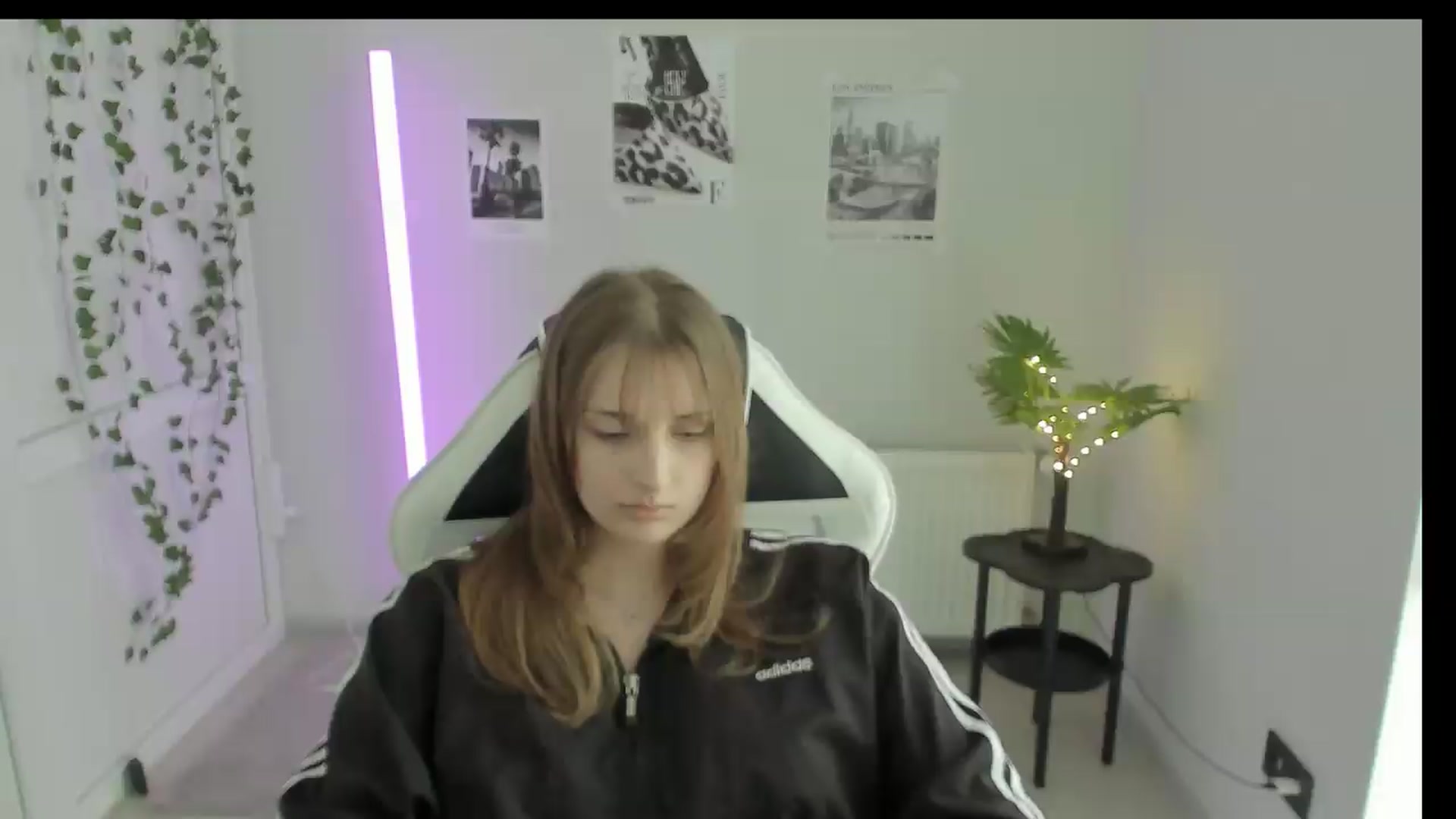 Gallery image thumbnail from Lissa_Stars's myfreecams stream on, 05/26/2026, 14:29 image 12 of 20