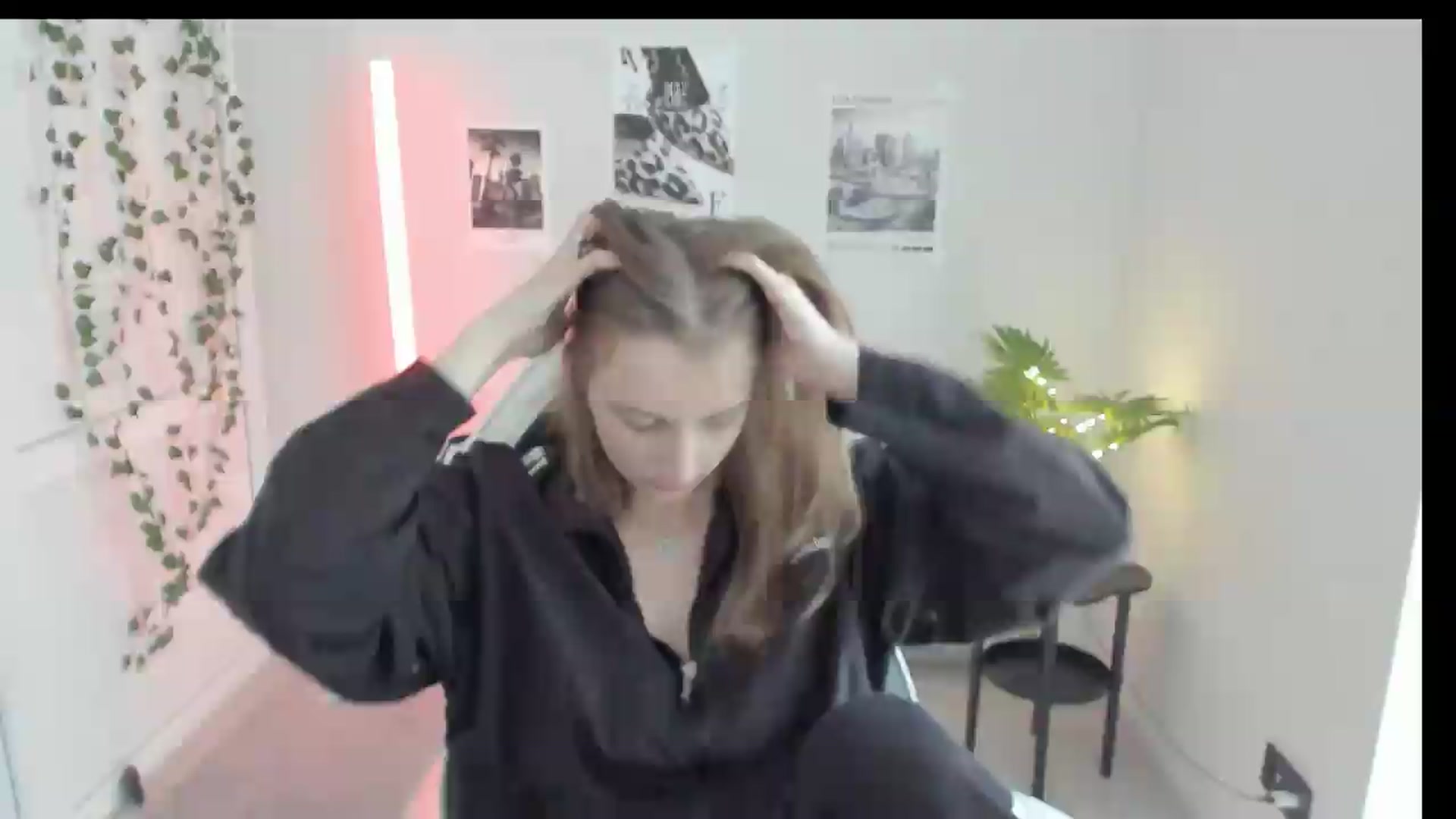 Gallery image thumbnail from Lissa_Stars's myfreecams stream on, 05/26/2026, 16:30 image 10 of 20
