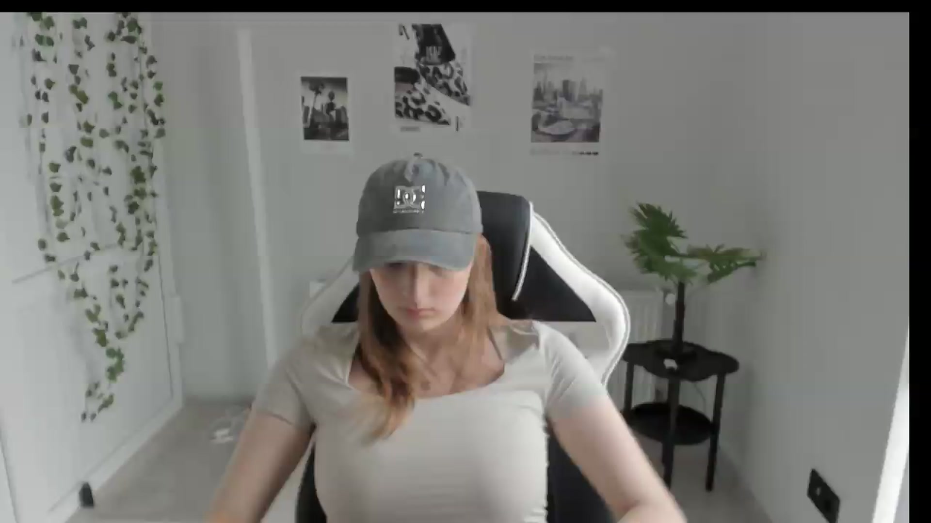 Gallery image thumbnail from Lissa_Stars's myfreecams stream on, 05/28/2026, 14:45 image 5 of 20