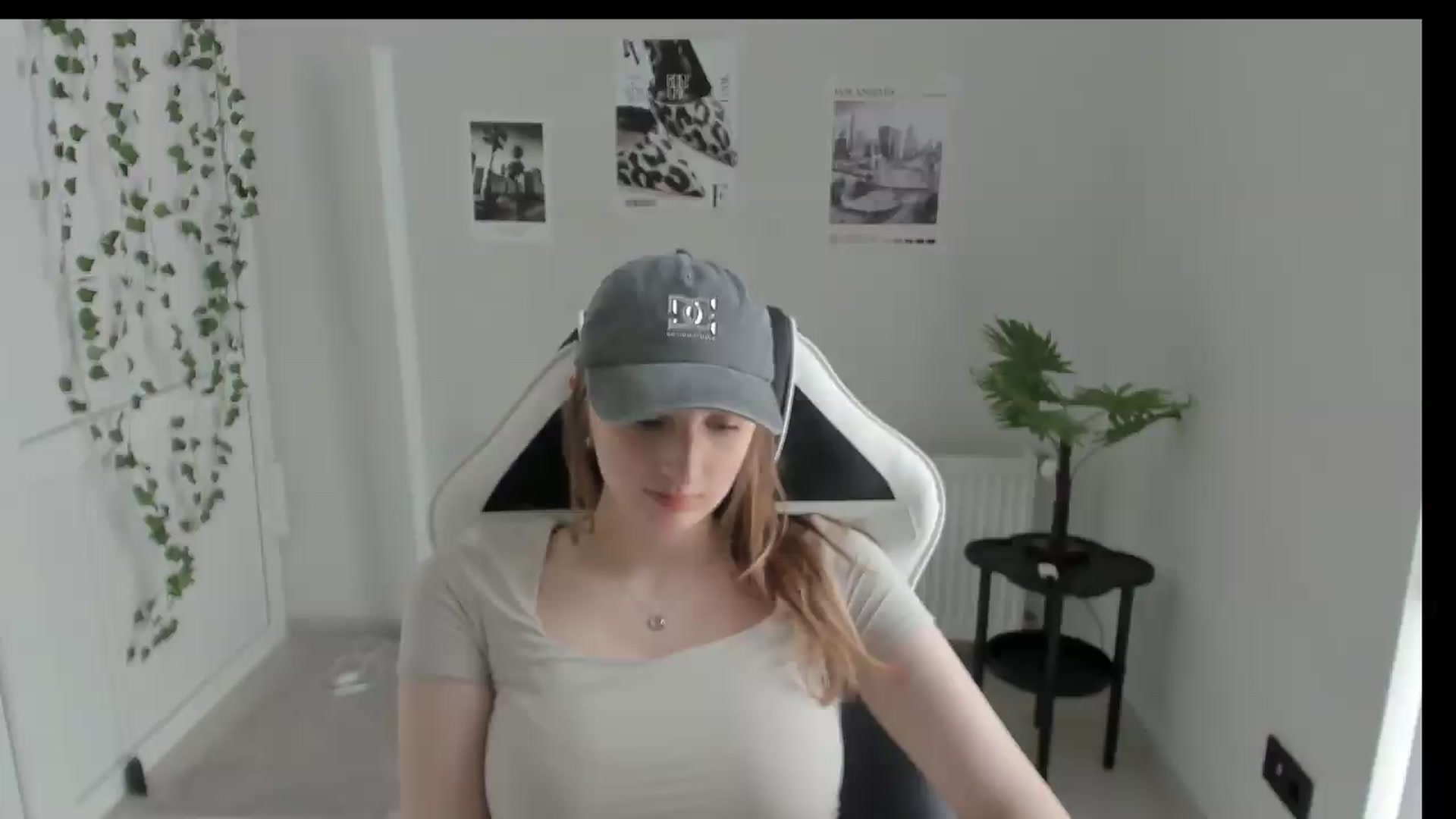 Gallery image thumbnail from Lissa_Stars's myfreecams stream on, 05/28/2026, 14:45 image 9 of 20