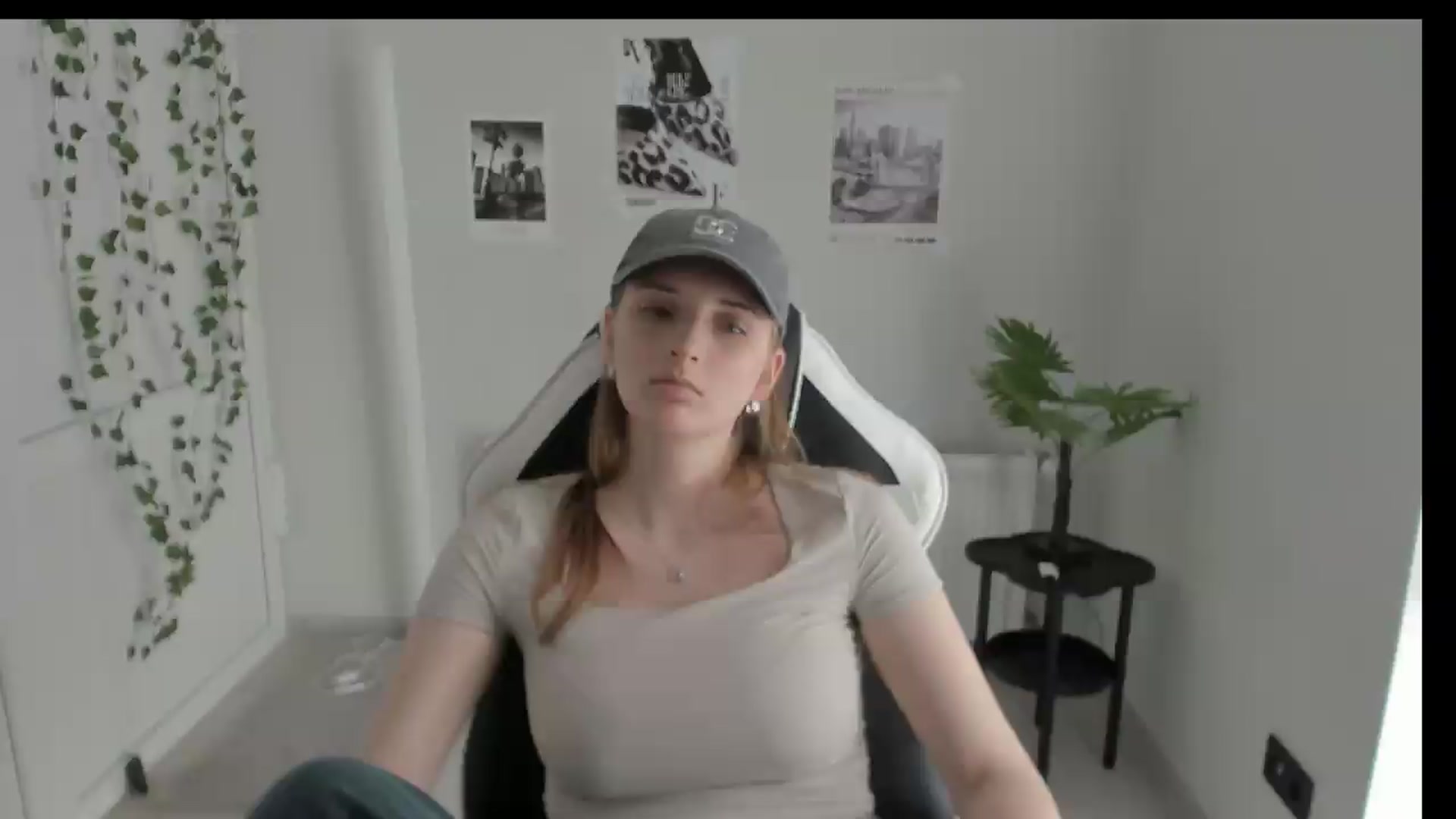 Gallery image thumbnail from Lissa_Stars's myfreecams stream on, 05/28/2026, 14:45 image 18 of 20