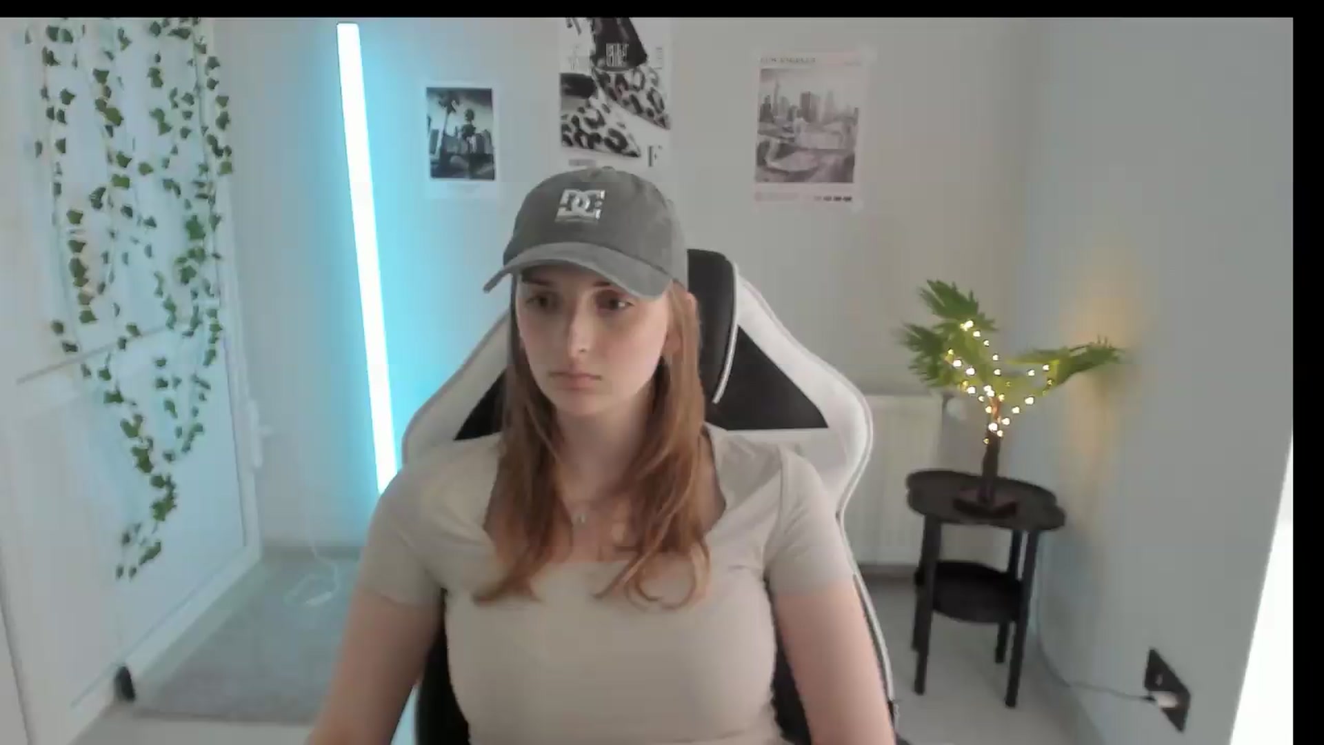 Gallery image thumbnail from Lissa_Stars's myfreecams stream on, 05/28/2026, 16:15 image 2 of 20