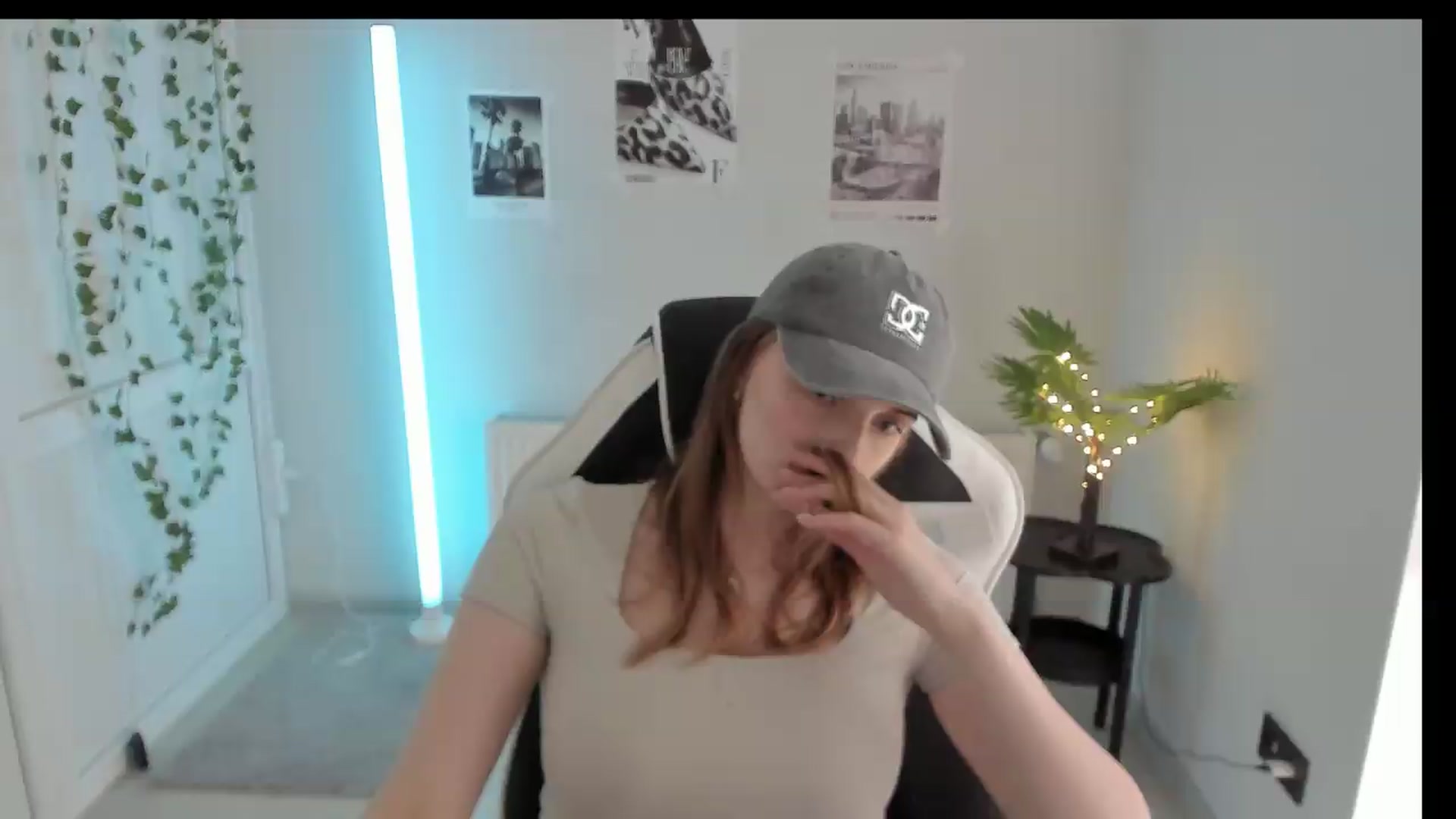 Gallery image thumbnail from Lissa_Stars's myfreecams stream on, 05/28/2026, 16:15 image 10 of 20