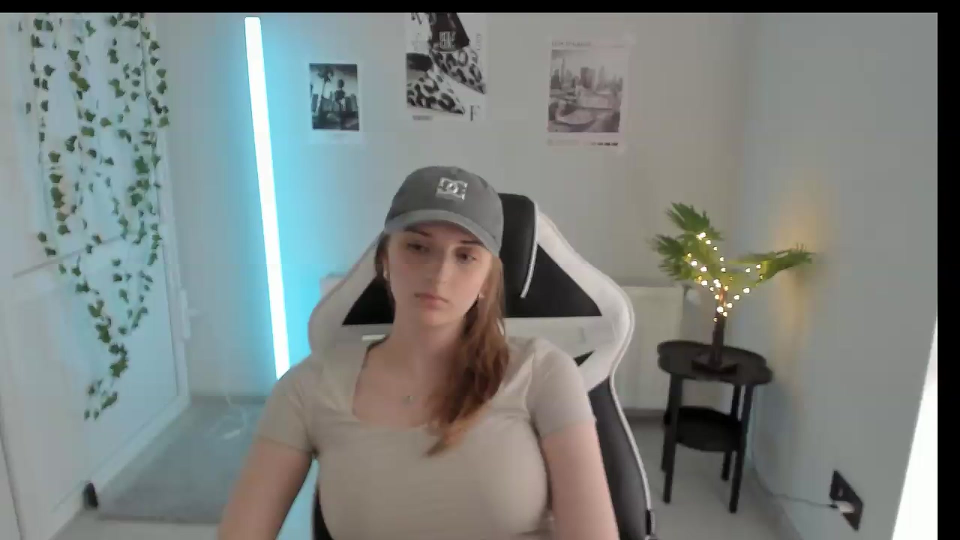 Gallery image thumbnail from Lissa_Stars's myfreecams stream on, 05/28/2026, 16:15 image 7 of 20