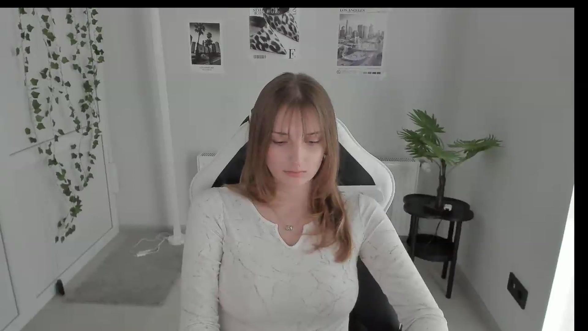 Gallery image thumbnail from Lissa_Stars's myfreecams stream on, 05/29/2026, 13:15 image 11 of 20