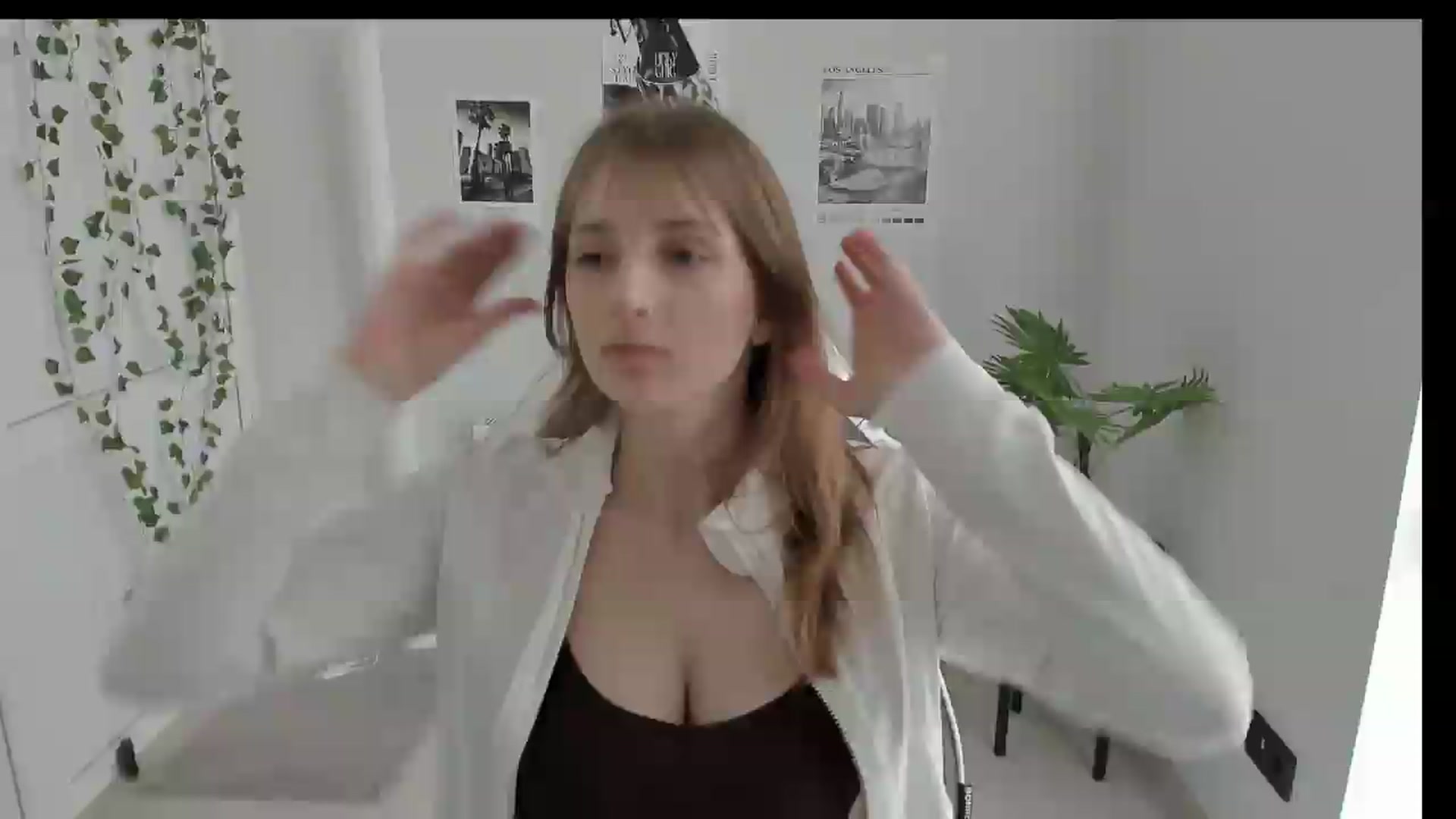 Gallery image thumbnail from Lissa_Stars's myfreecams stream on, 05/31/2026, 12:40 image 18 of 20