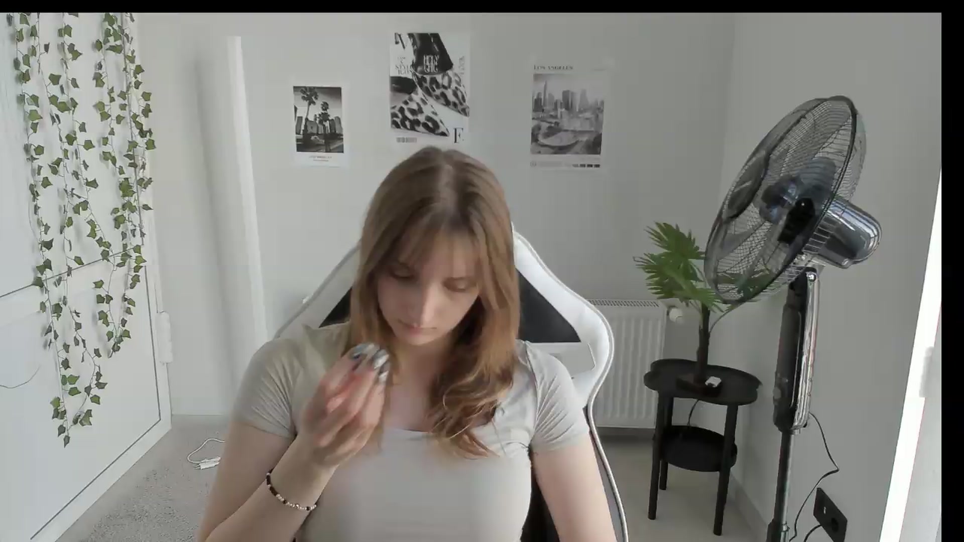 Gallery image thumbnail from Lissa_Stars's myfreecams stream on, 06/05/2026, 13:45 image 4 of 20