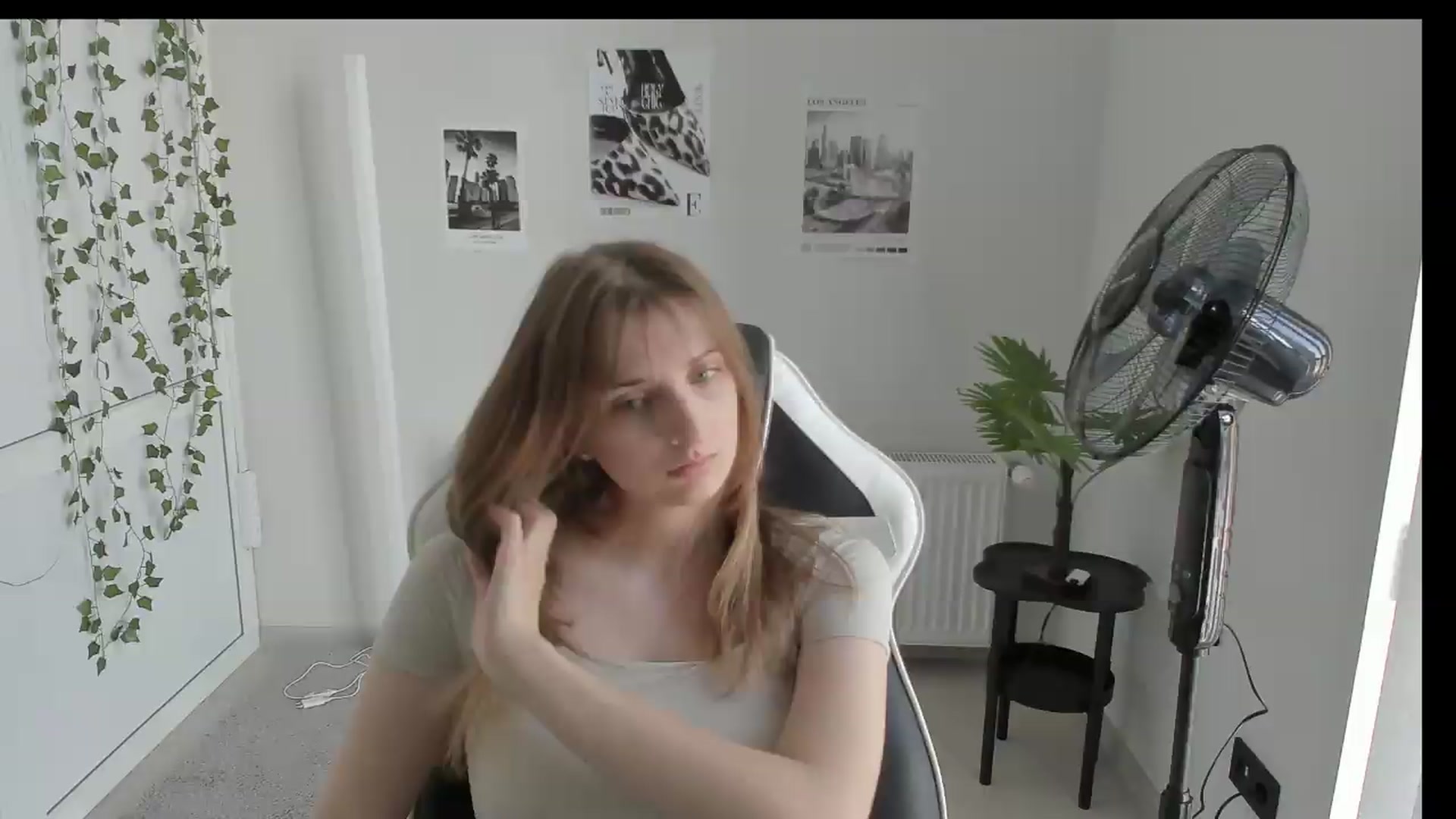 Gallery image thumbnail from Lissa_Stars's myfreecams stream on, 06/05/2026, 13:45 image 14 of 20