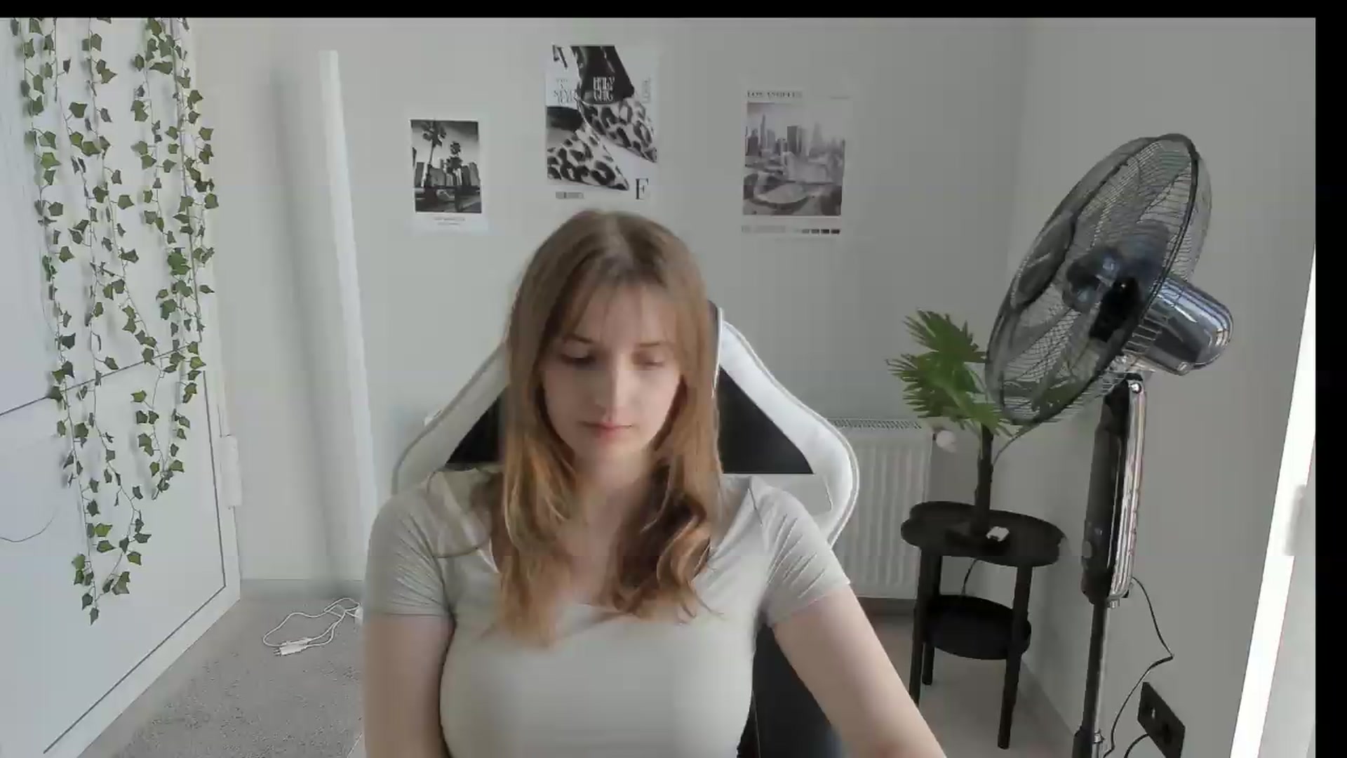 Gallery image thumbnail from Lissa_Stars's myfreecams stream on, 06/05/2026, 13:45 image 20 of 20