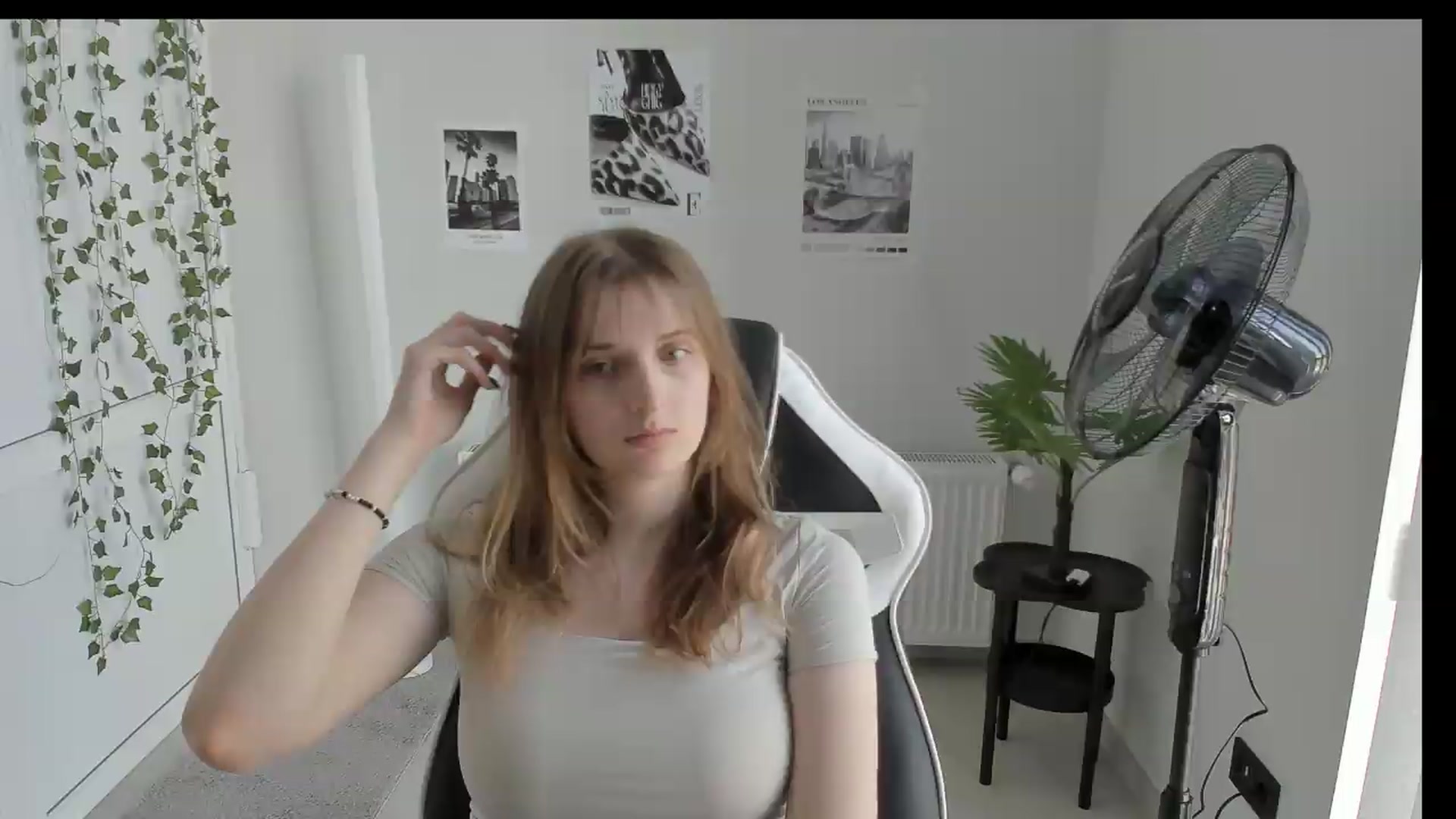 Gallery image thumbnail from Lissa_Stars's myfreecams stream on, 06/05/2026, 13:45 image 19 of 20
