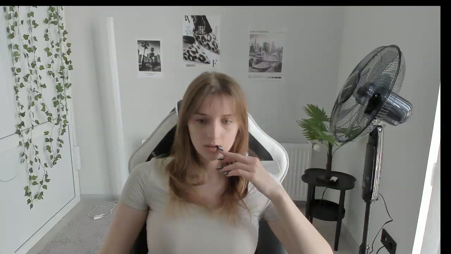 Gallery image thumbnail from Lissa_Stars's myfreecams stream on, 06/05/2026, 13:45 image 12 of 20