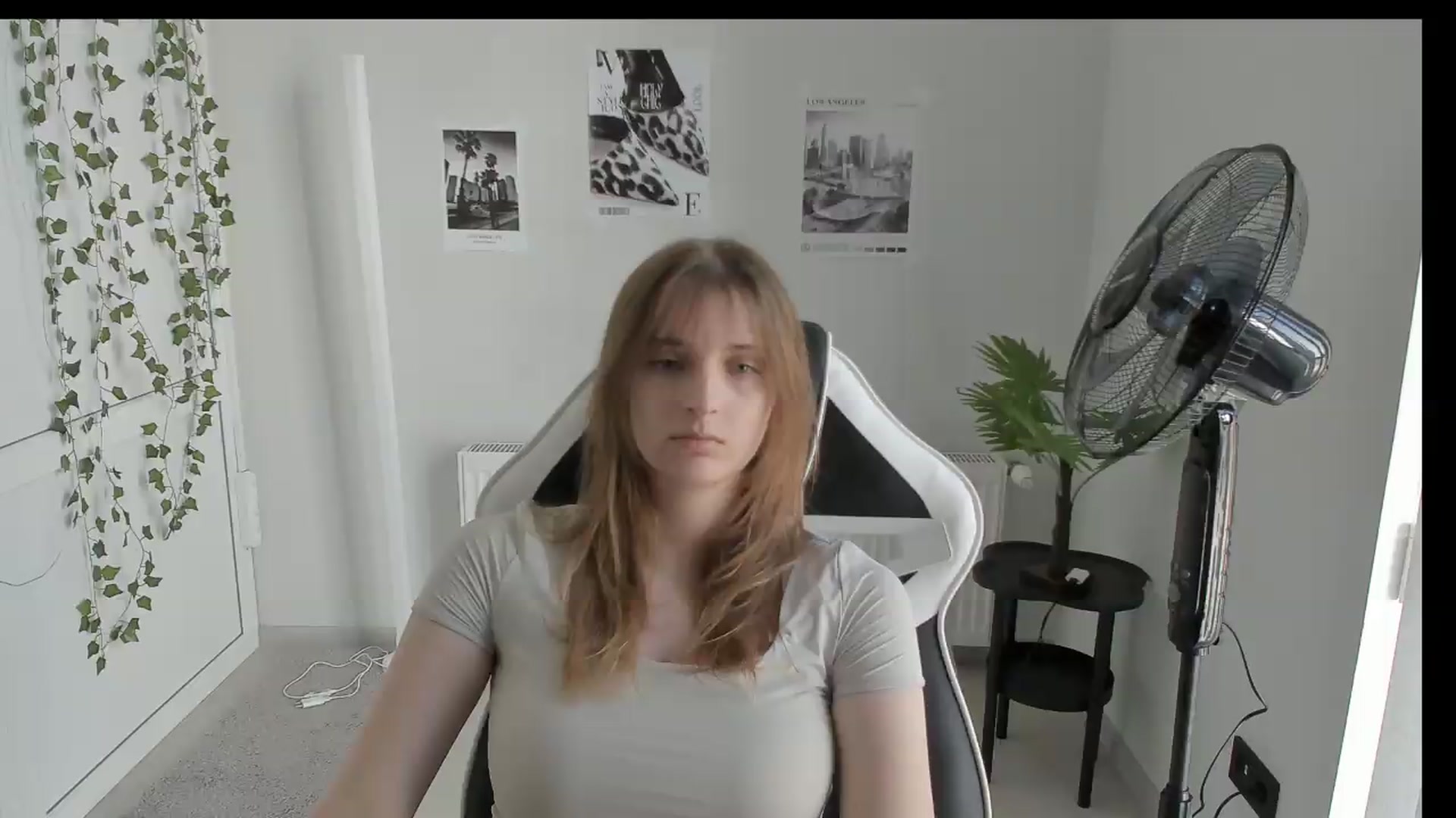 Gallery image thumbnail from Lissa_Stars's myfreecams stream on, 06/05/2026, 13:45 image 2 of 20