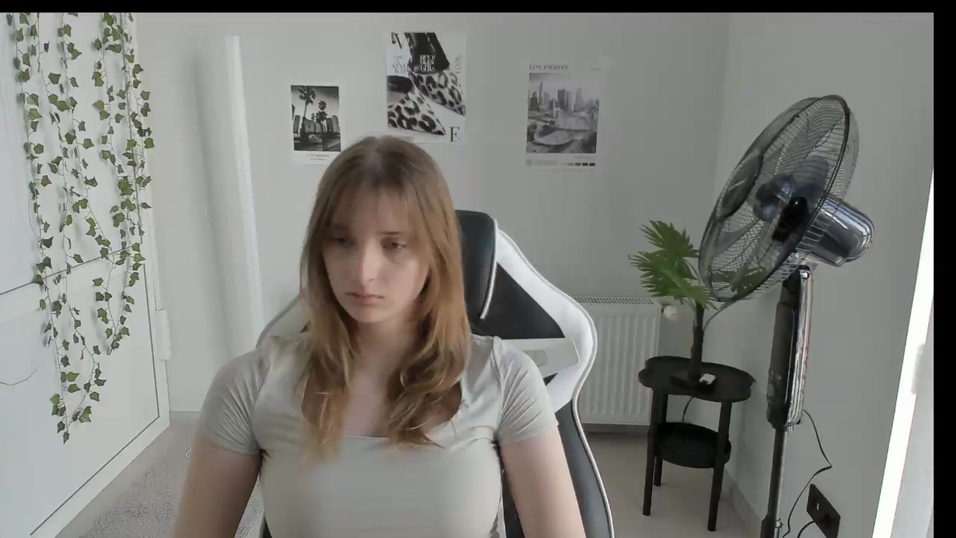 Gallery image thumbnail from Lissa_Stars's myfreecams stream on, 06/05/2026, 13:45 image 5 of 20