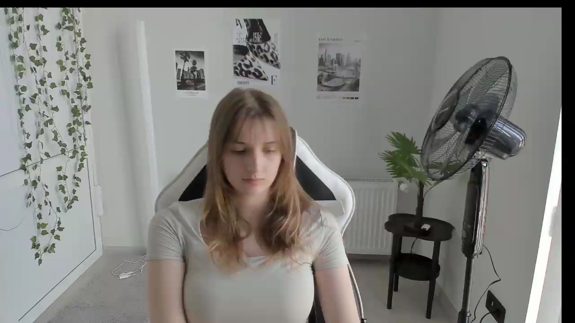 Gallery image thumbnail from Lissa_Stars's myfreecams stream on, 06/05/2026, 13:45 image 18 of 20