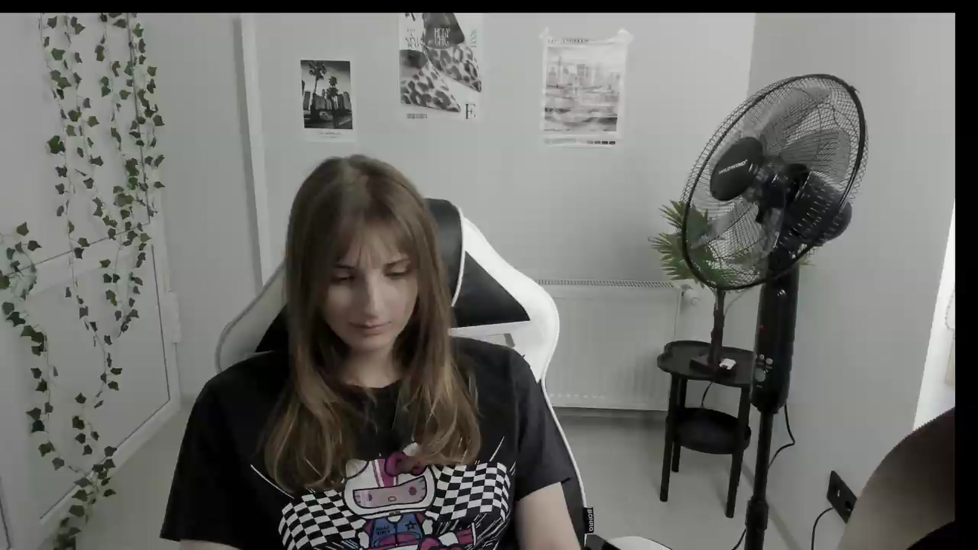 Gallery image thumbnail from Lissa_Stars's myfreecams stream on, 06/07/2026, 16:23 image 15 of 20