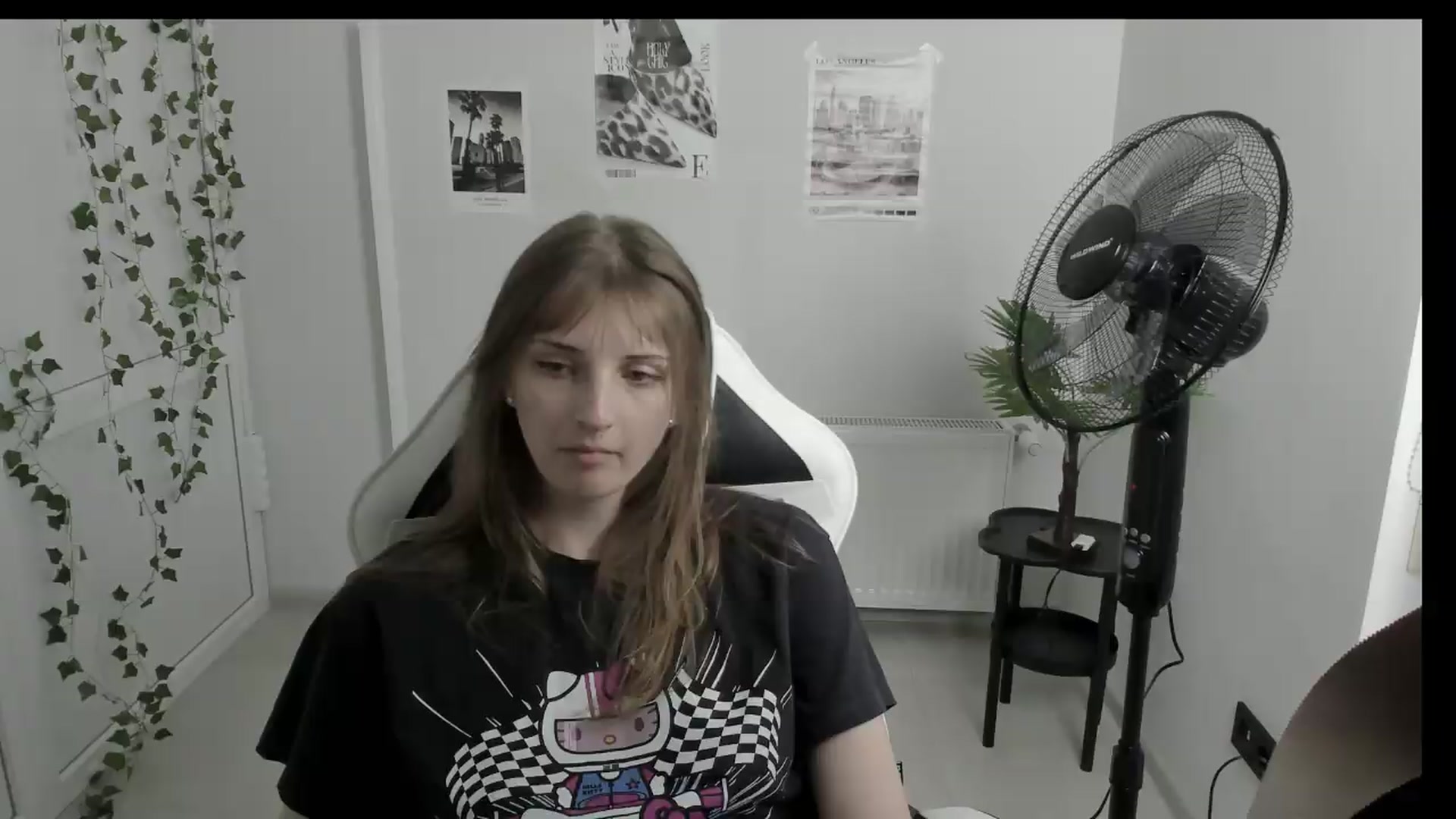 Gallery image thumbnail from Lissa_Stars's myfreecams stream on, 06/07/2026, 16:23 image 4 of 20
