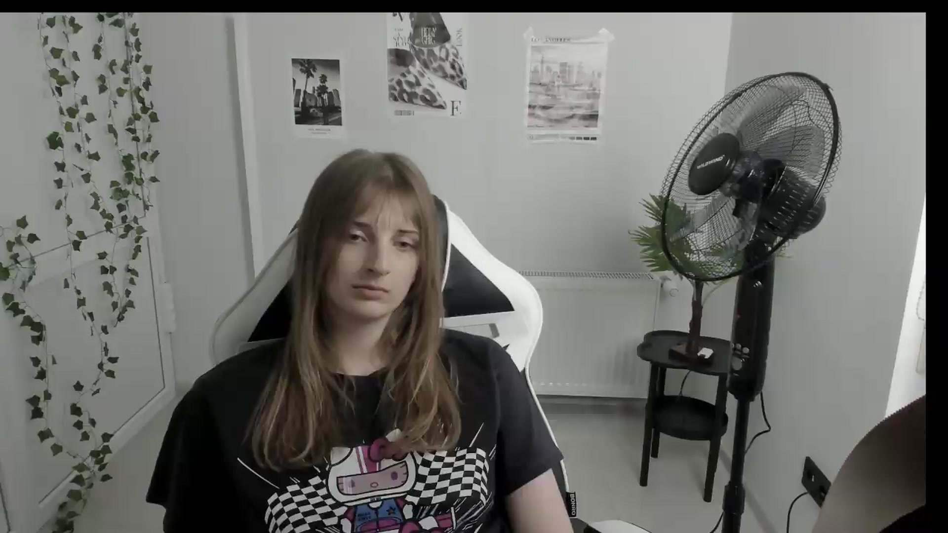 Gallery image thumbnail from Lissa_Stars's myfreecams stream on, 06/07/2026, 16:23 image 16 of 20