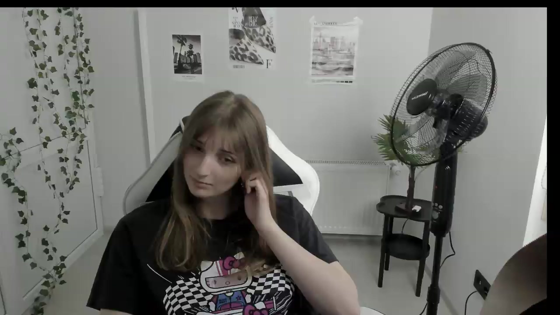 Gallery image thumbnail from Lissa_Stars's myfreecams stream on, 06/07/2026, 16:23 image 13 of 20