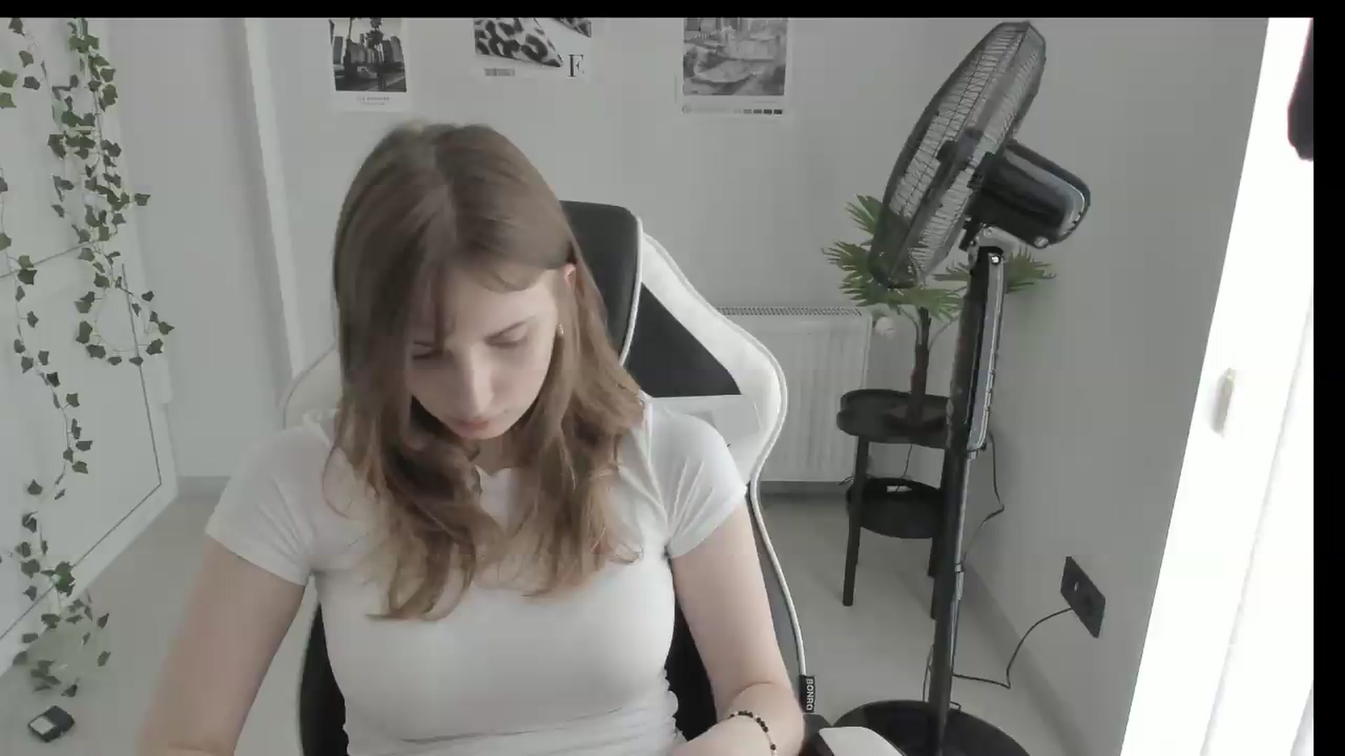 Gallery image thumbnail from Lissa_Stars's myfreecams stream on, 06/12/2026, 11:02 image 1 of 20