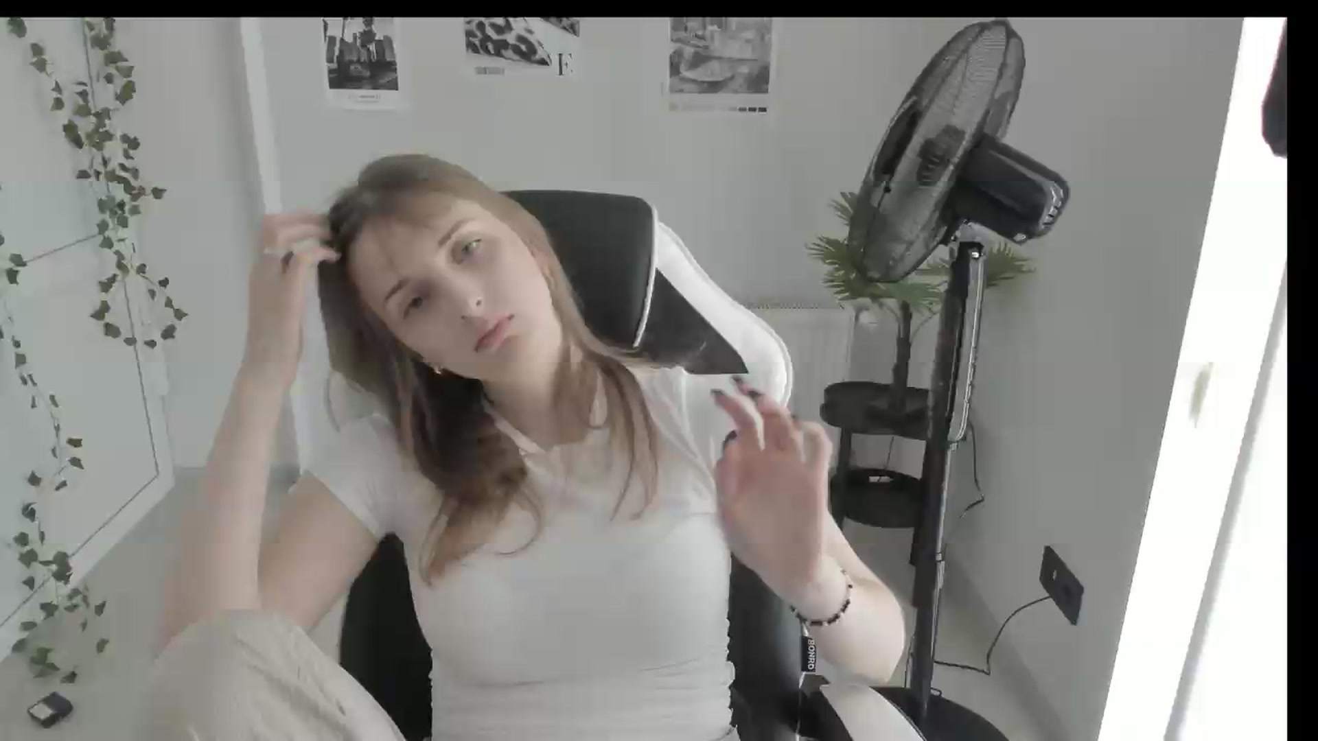 Gallery image thumbnail from Lissa_Stars's myfreecams stream on, 06/12/2026, 11:02 image 3 of 20