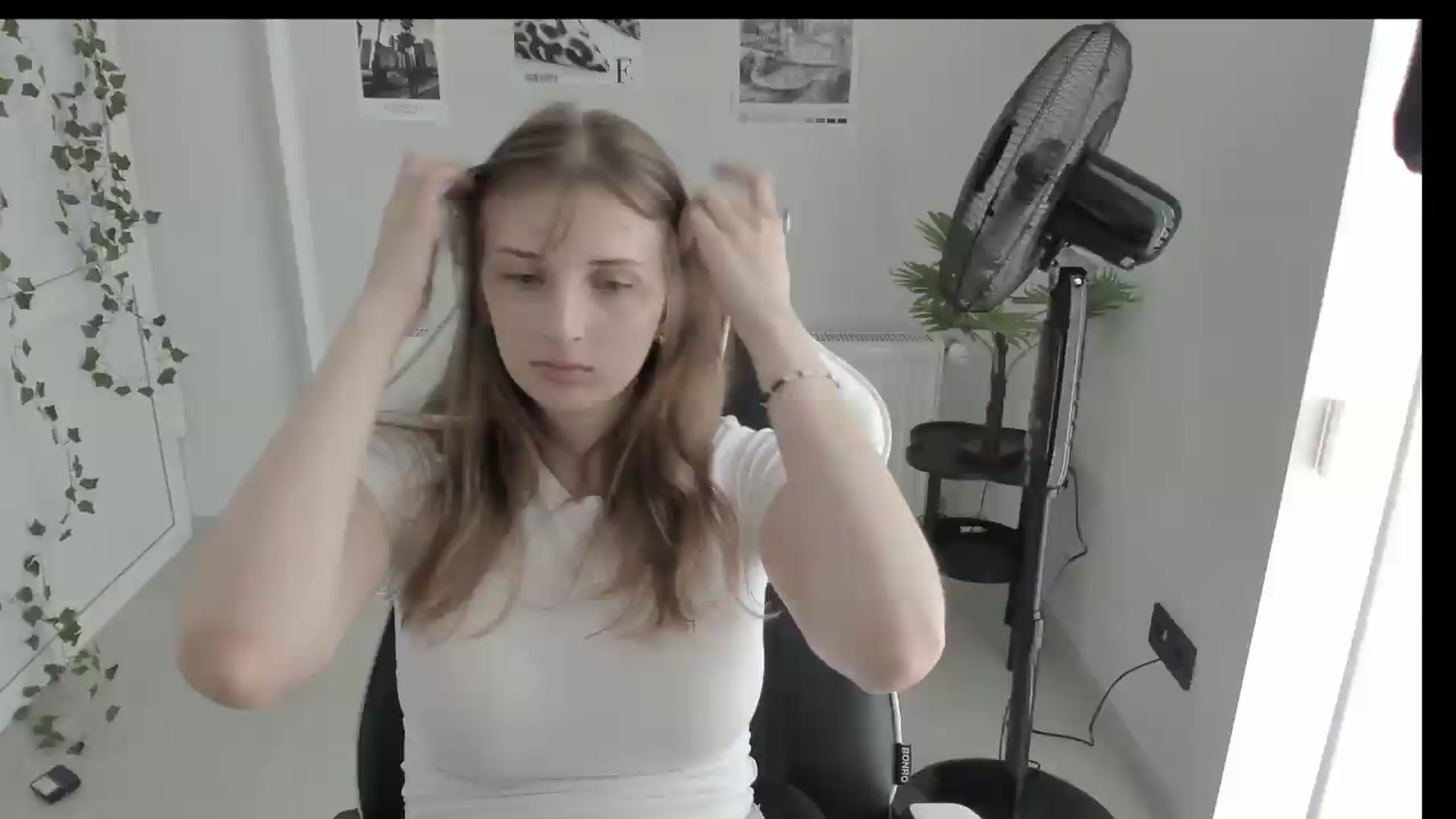 Gallery image thumbnail from Lissa_Stars's myfreecams stream on, 06/12/2026, 11:02 image 2 of 20