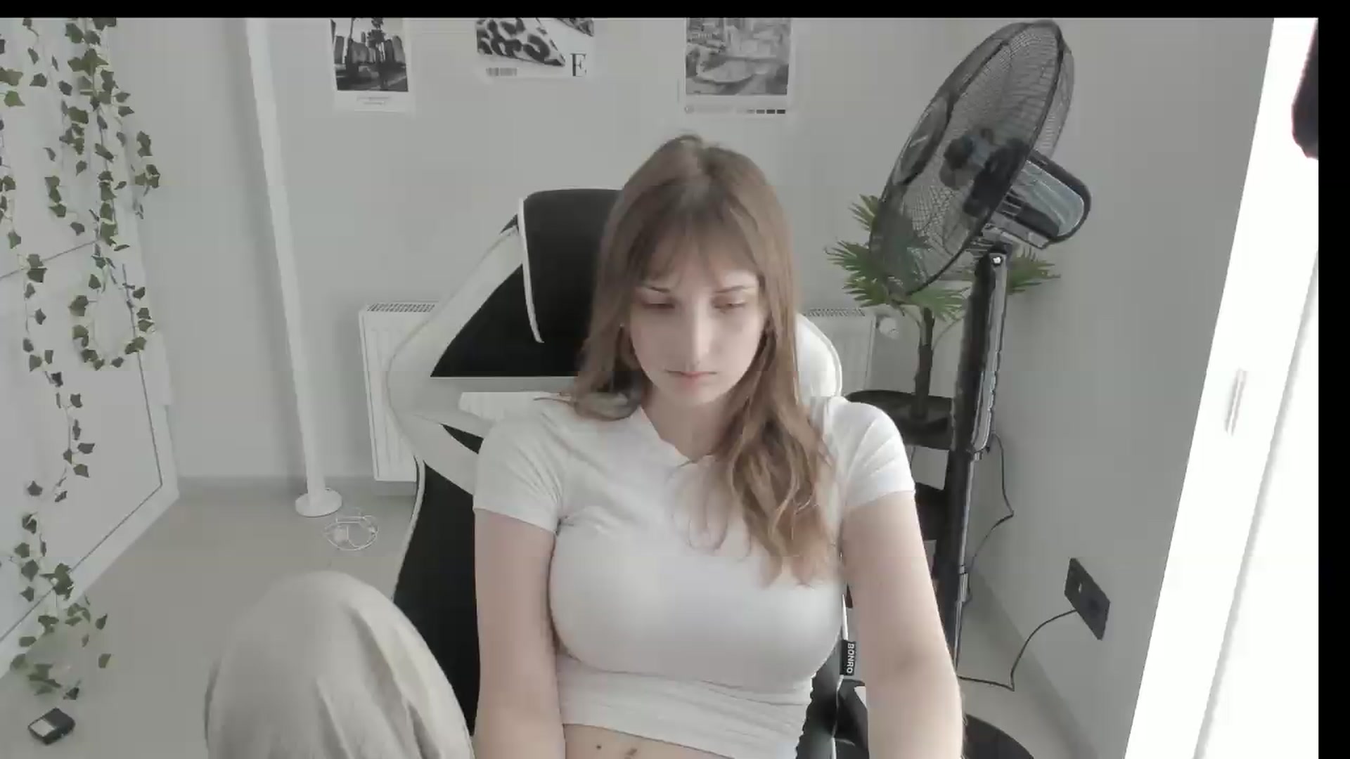 Gallery image thumbnail from Lissa_Stars's myfreecams stream on, 06/12/2026, 11:02 image 20 of 20