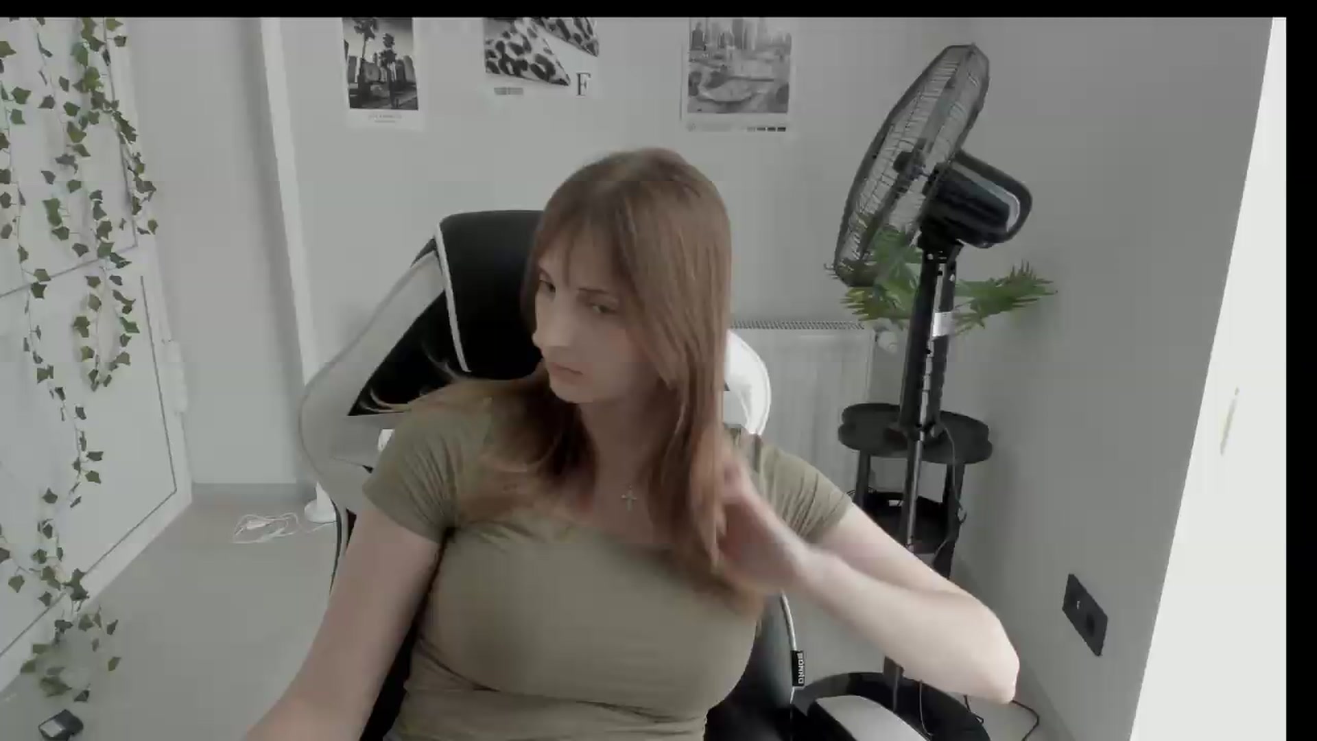 Gallery image thumbnail from Lissa_Stars's myfreecams stream on, 06/15/2026, 13:25 image 1 of 20