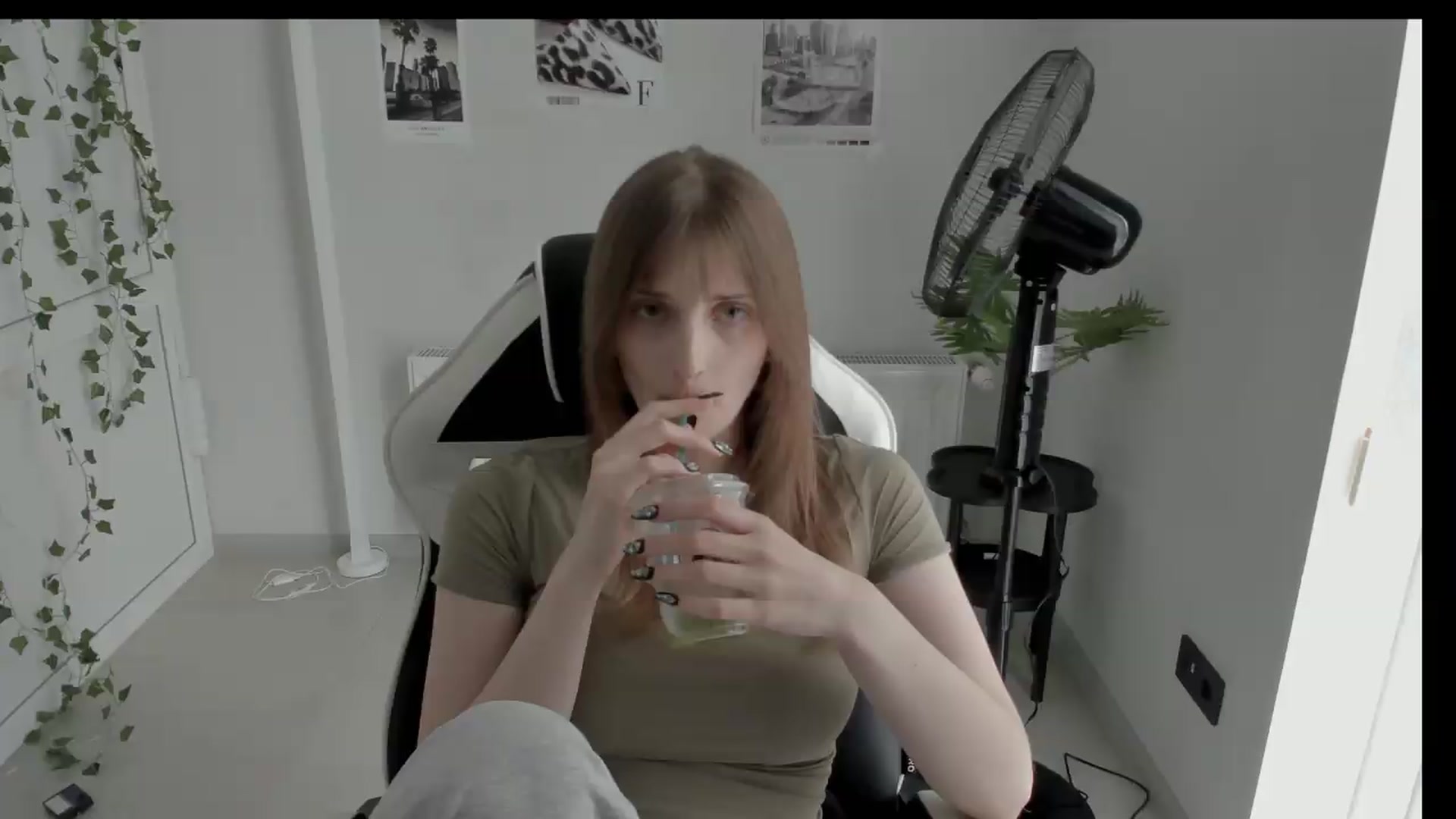Gallery image thumbnail from Lissa_Stars's myfreecams stream on, 06/15/2026, 13:25 image 3 of 20