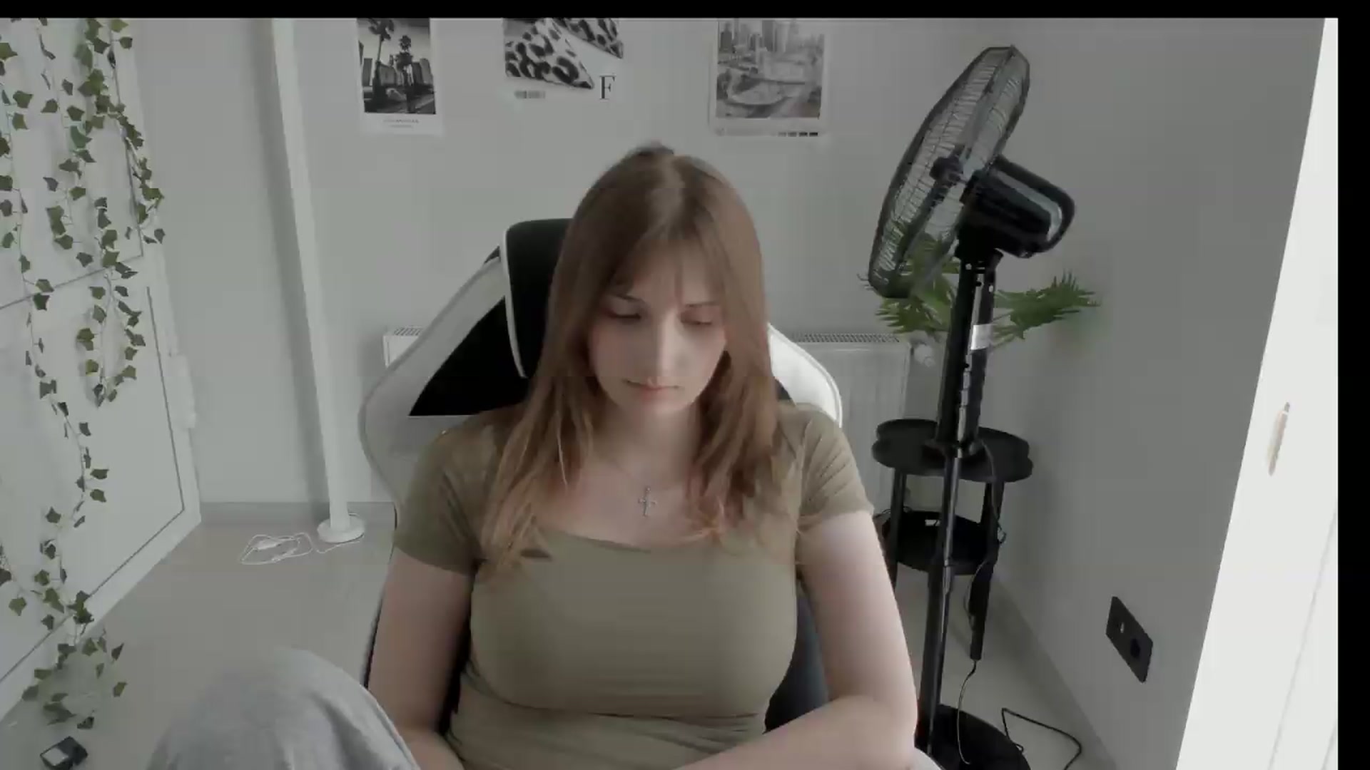 Gallery image thumbnail from Lissa_Stars's myfreecams stream on, 06/15/2026, 13:25 image 5 of 20