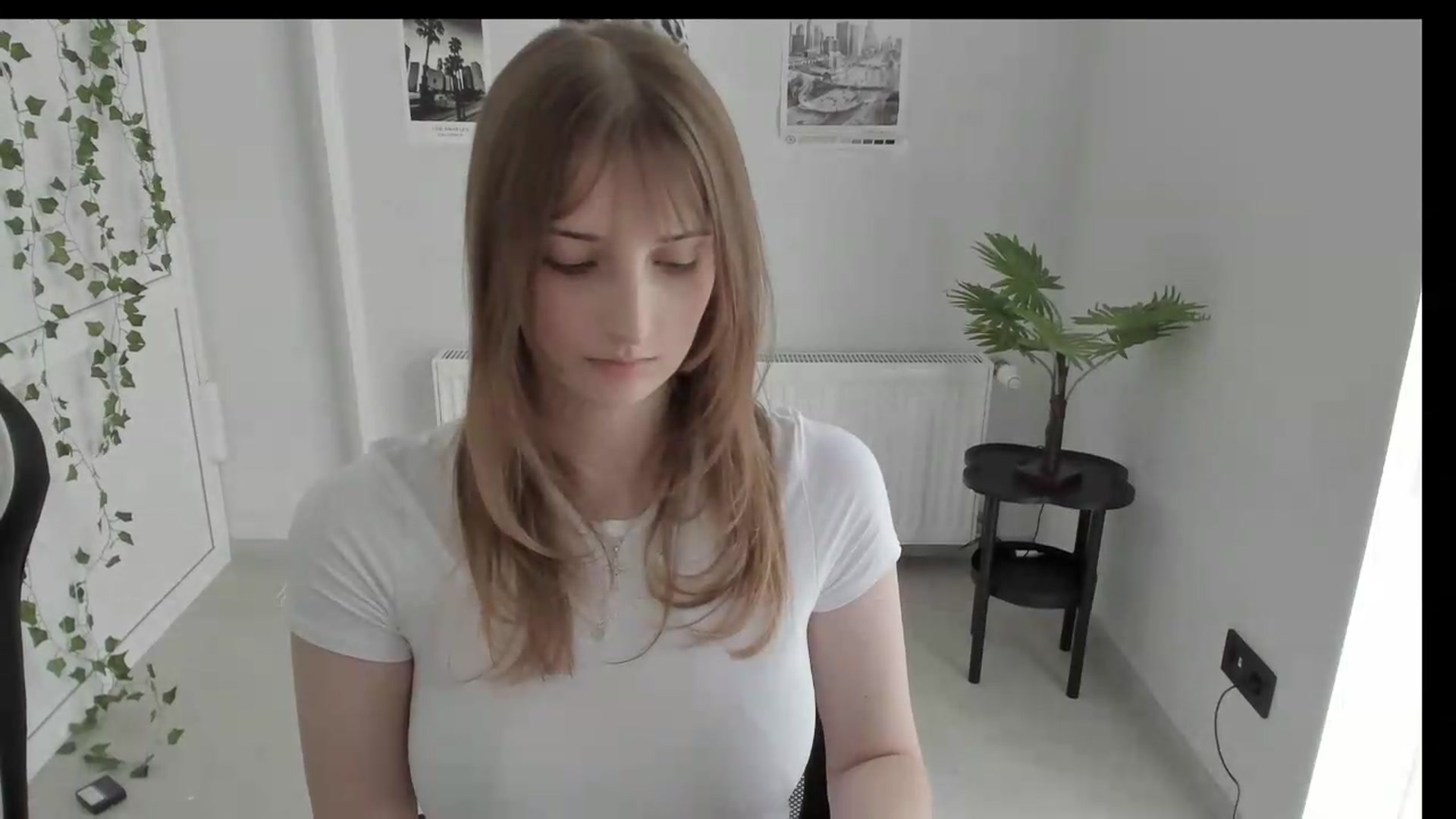 Gallery image thumbnail from Lissa_Stars's myfreecams stream on, 06/19/2026, 13:05 image 18 of 20