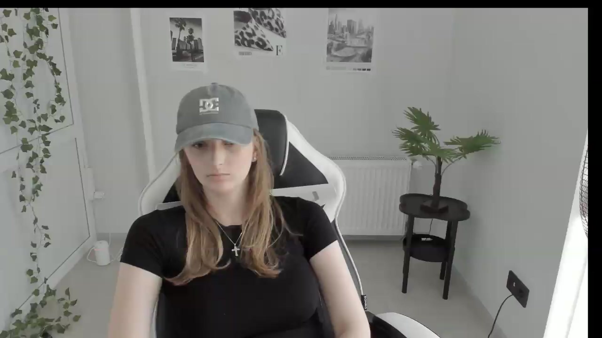 Gallery image thumbnail from Lissa_Stars's myfreecams stream on, 06/20/2026, 13:50 image 12 of 20