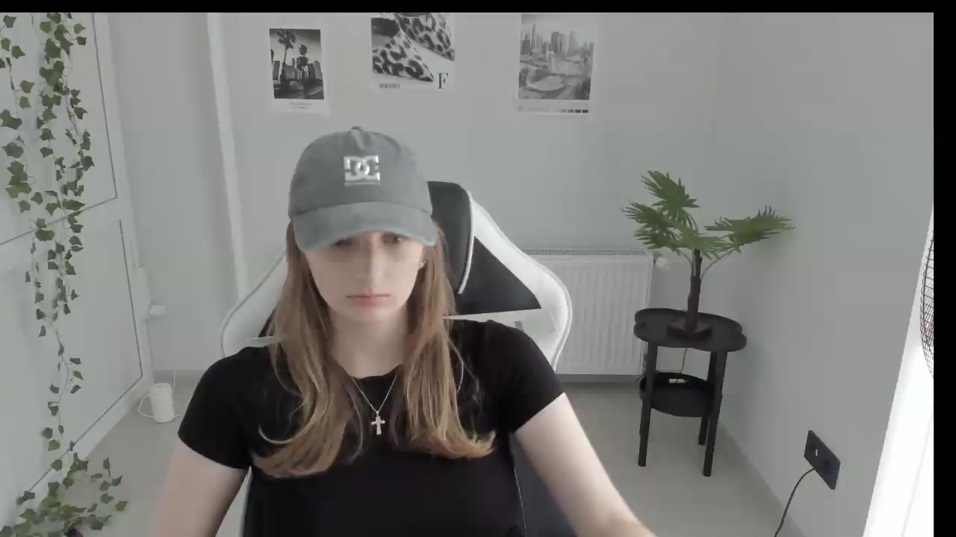 Gallery image thumbnail from Lissa_Stars's myfreecams stream on, 06/20/2026, 13:50 image 3 of 20