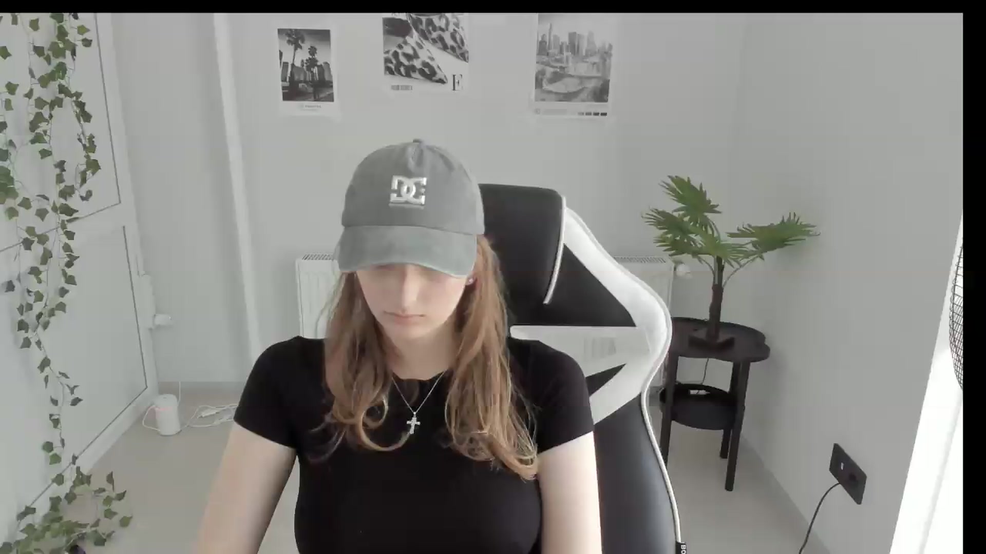 Gallery image thumbnail from Lissa_Stars's myfreecams stream on, 06/20/2026, 13:50 image 9 of 20