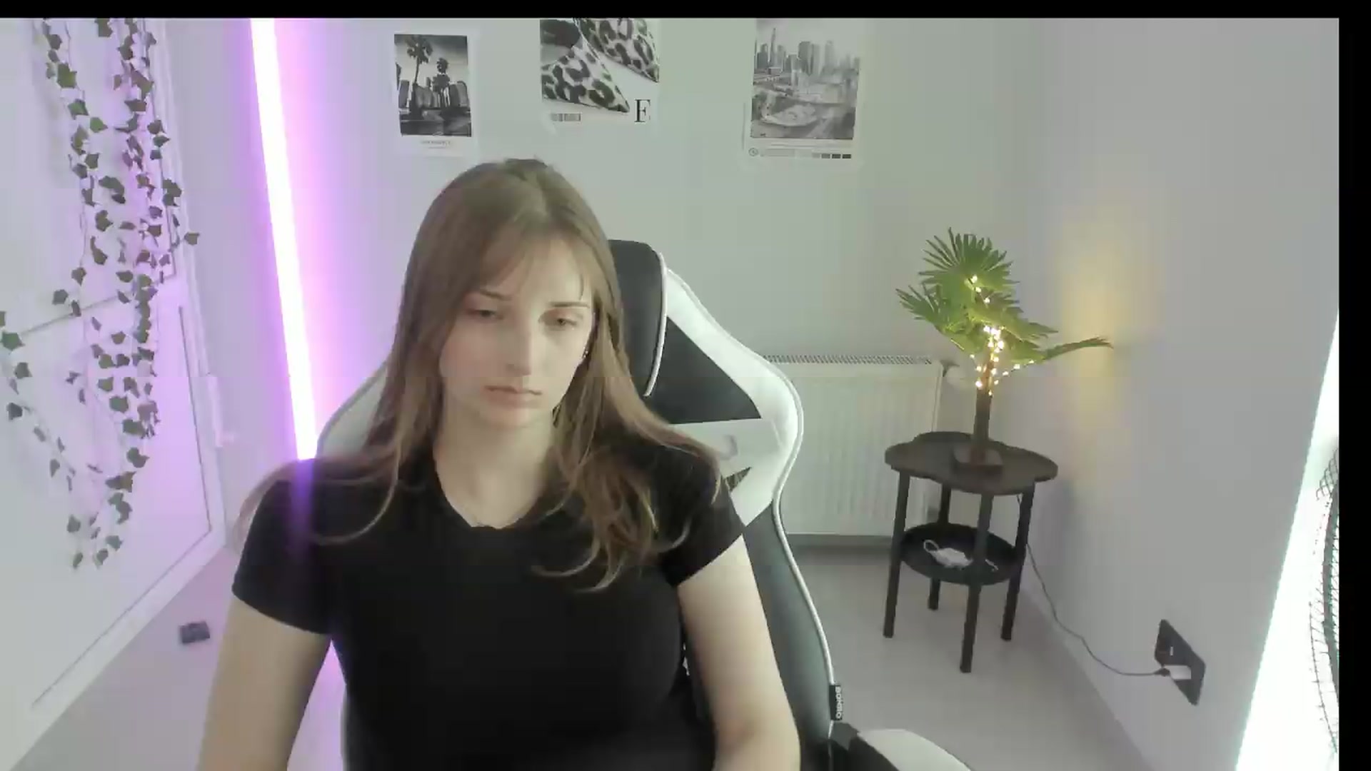 Gallery image thumbnail from Lissa_Stars's myfreecams stream on, 06/24/2026, 16:06 image 14 of 20