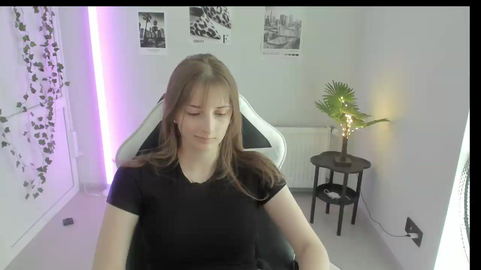 Gallery image thumbnail from Lissa_Stars's myfreecams stream on, 06/24/2026, 16:06 image 11 of 20