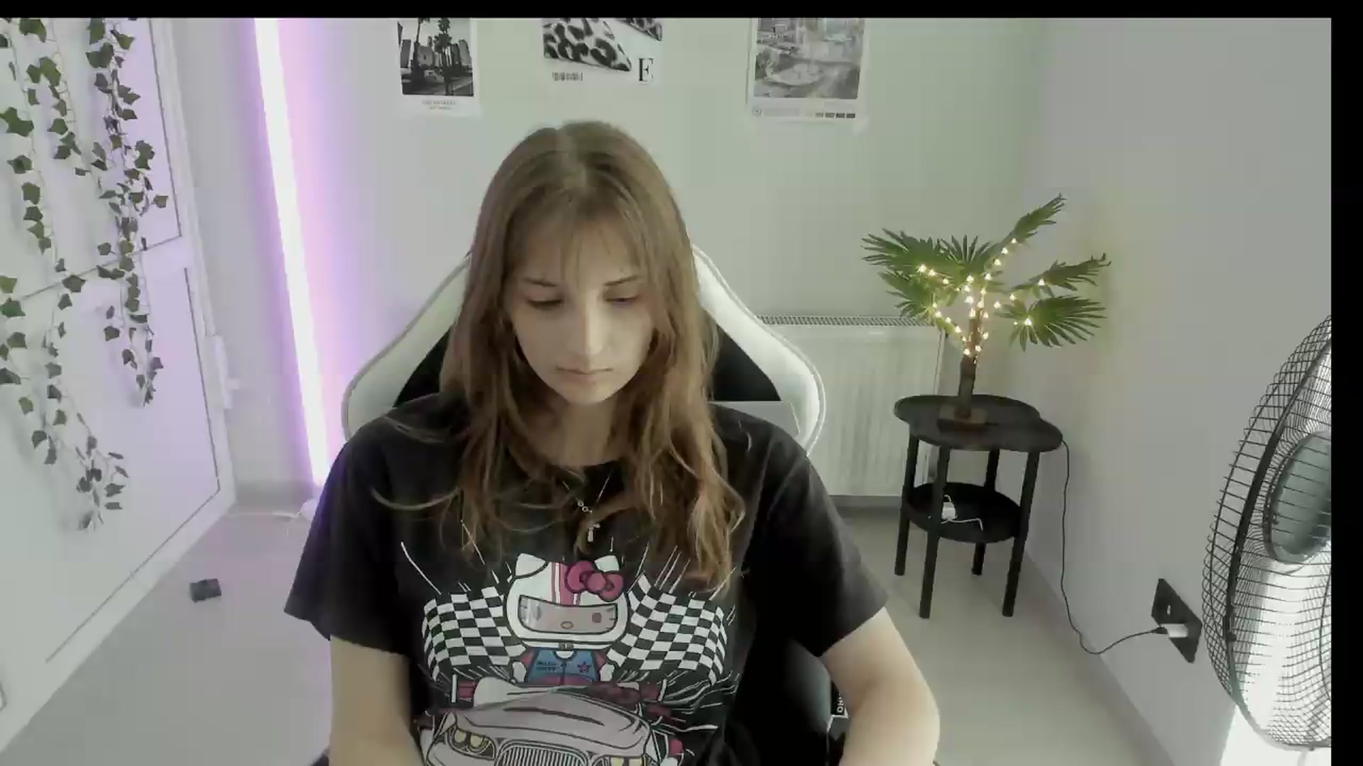 Gallery image thumbnail from Lissa_Stars's myfreecams stream on, 06/25/2026, 13:10 image 14 of 20