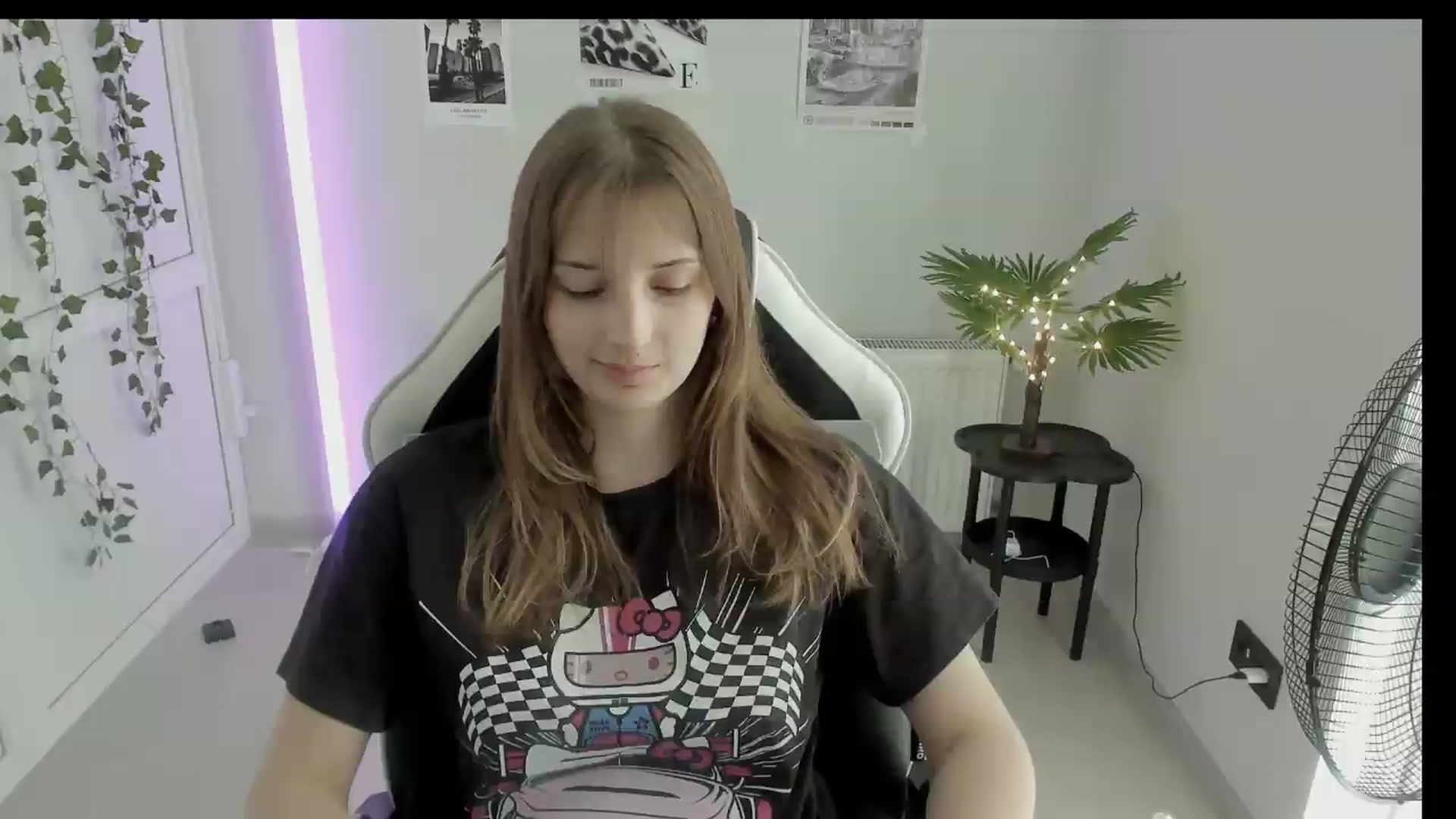 Gallery image thumbnail from Lissa_Stars's myfreecams stream on, 06/25/2026, 13:10 image 1 of 20