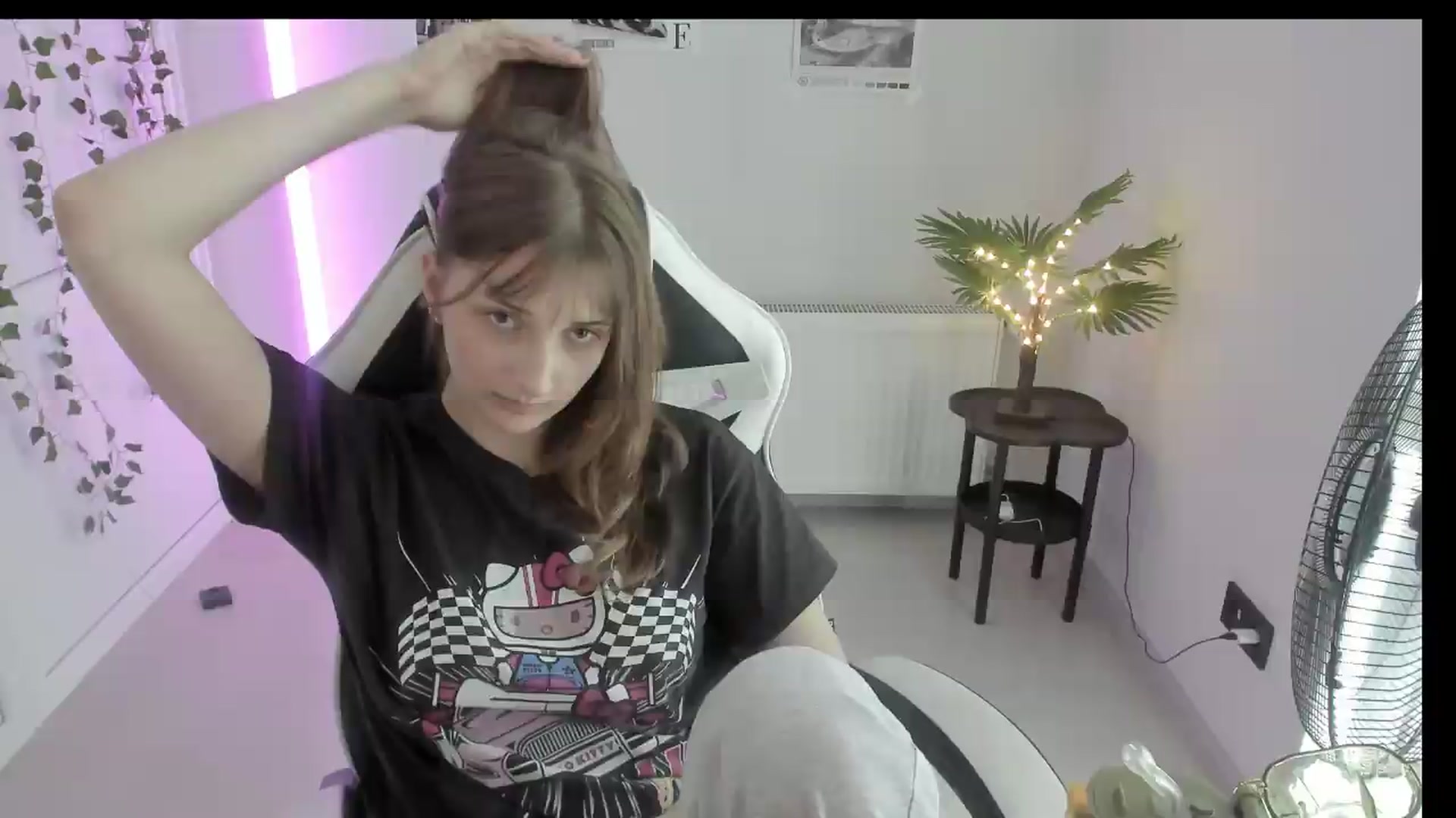 Gallery image thumbnail from Lissa_Stars's myfreecams stream on, 06/25/2026, 15:16 image 7 of 20