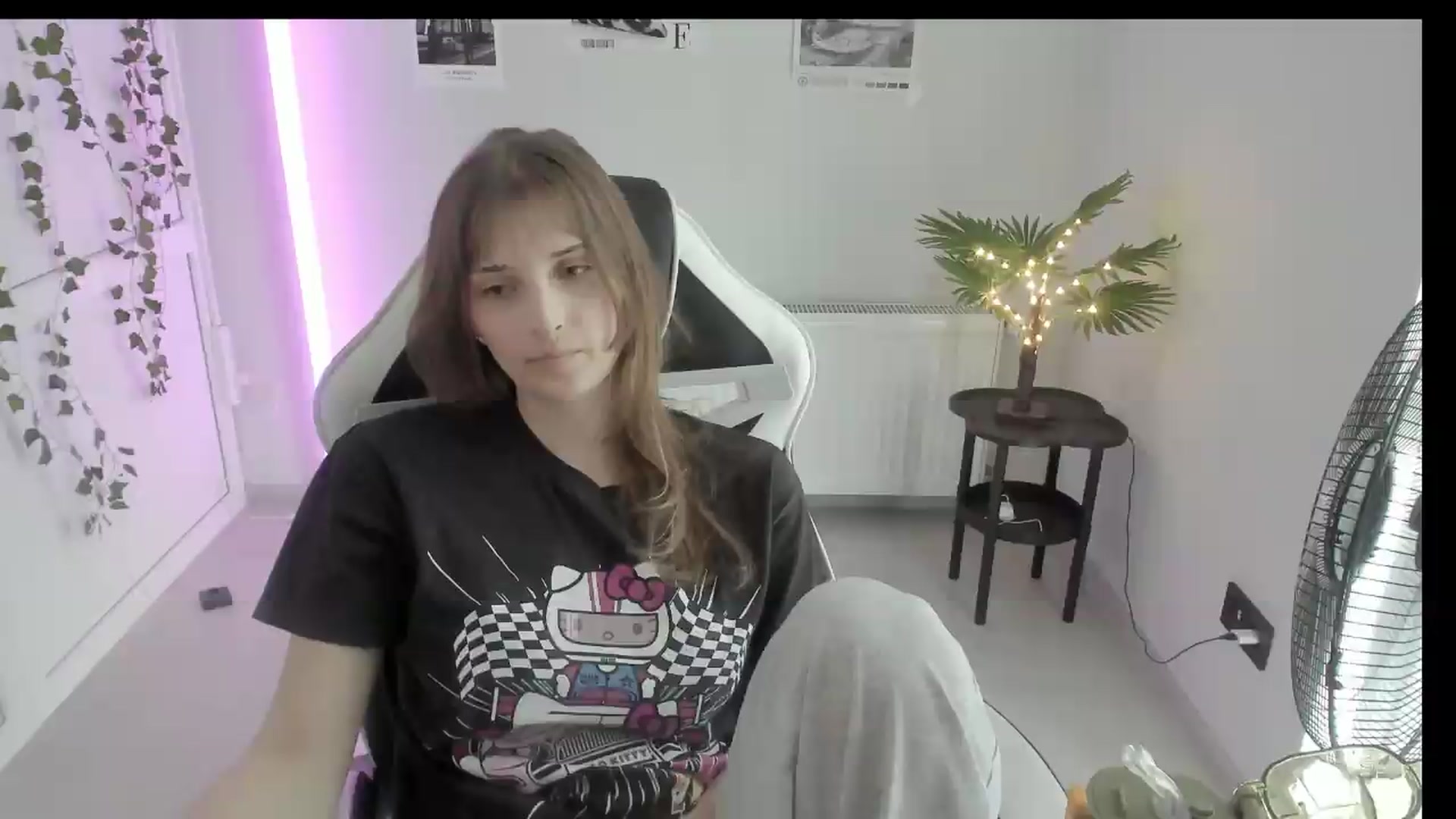 Gallery image thumbnail from Lissa_Stars's myfreecams stream on, 06/25/2026, 15:16 image 9 of 20