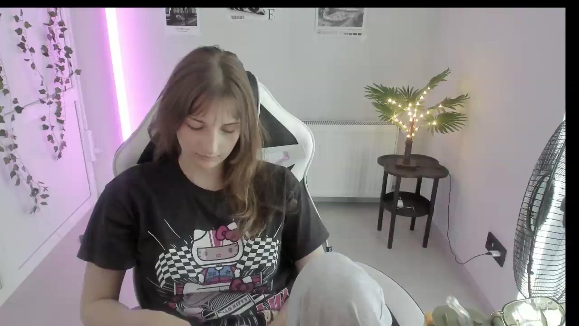 Gallery image thumbnail from Lissa_Stars's myfreecams stream on, 06/25/2026, 15:16 image 8 of 20