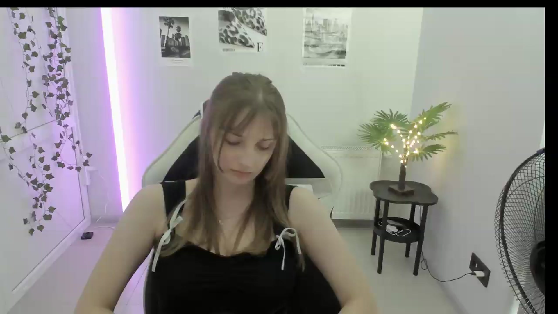 Gallery image thumbnail from Lissa_Stars's myfreecams stream on, 06/29/2026, 13:46 image 4 of 20