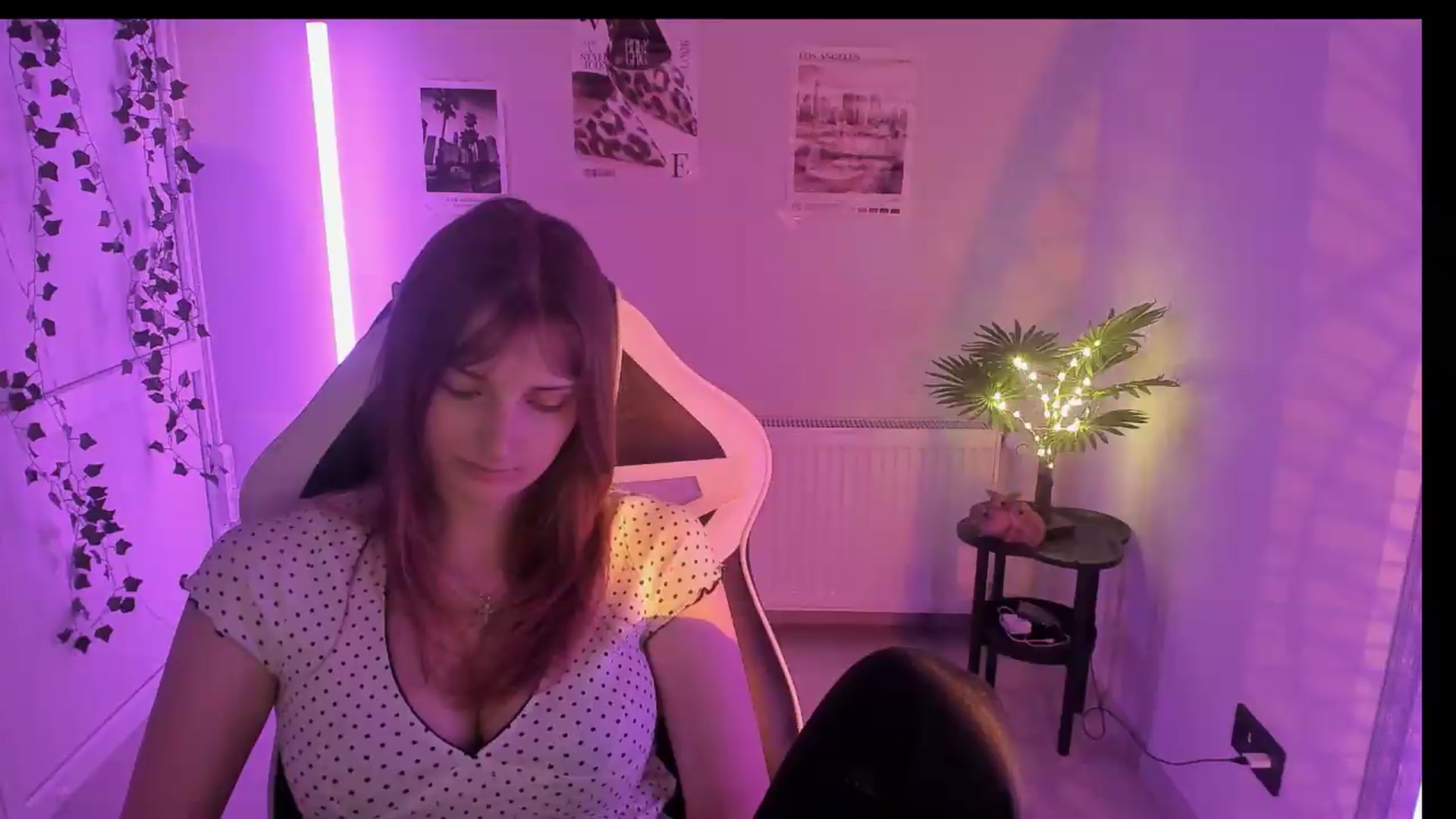 Gallery image thumbnail from Lissa_Stars's myfreecams stream on, 07/04/2026, 19:06 image 7 of 20