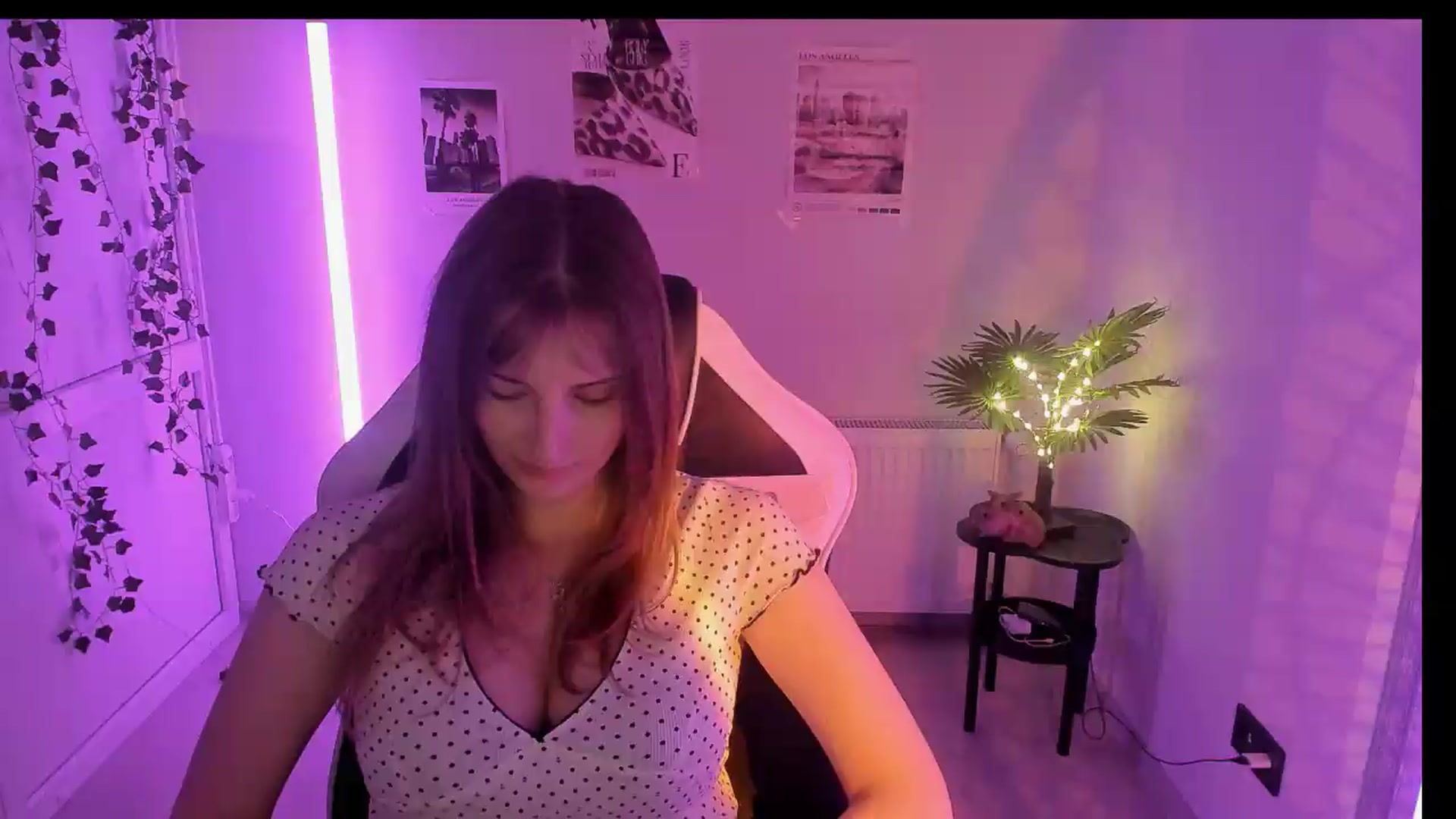 Gallery image thumbnail from Lissa_Stars's myfreecams stream on, 07/04/2026, 19:06 image 2 of 20