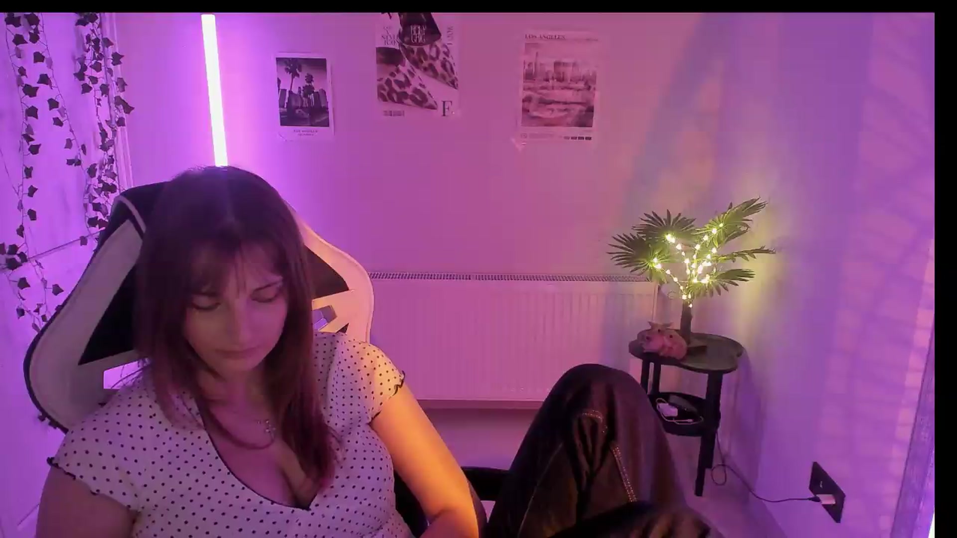 Gallery image thumbnail from Lissa_Stars's myfreecams stream on, 07/04/2026, 19:06 image 20 of 20