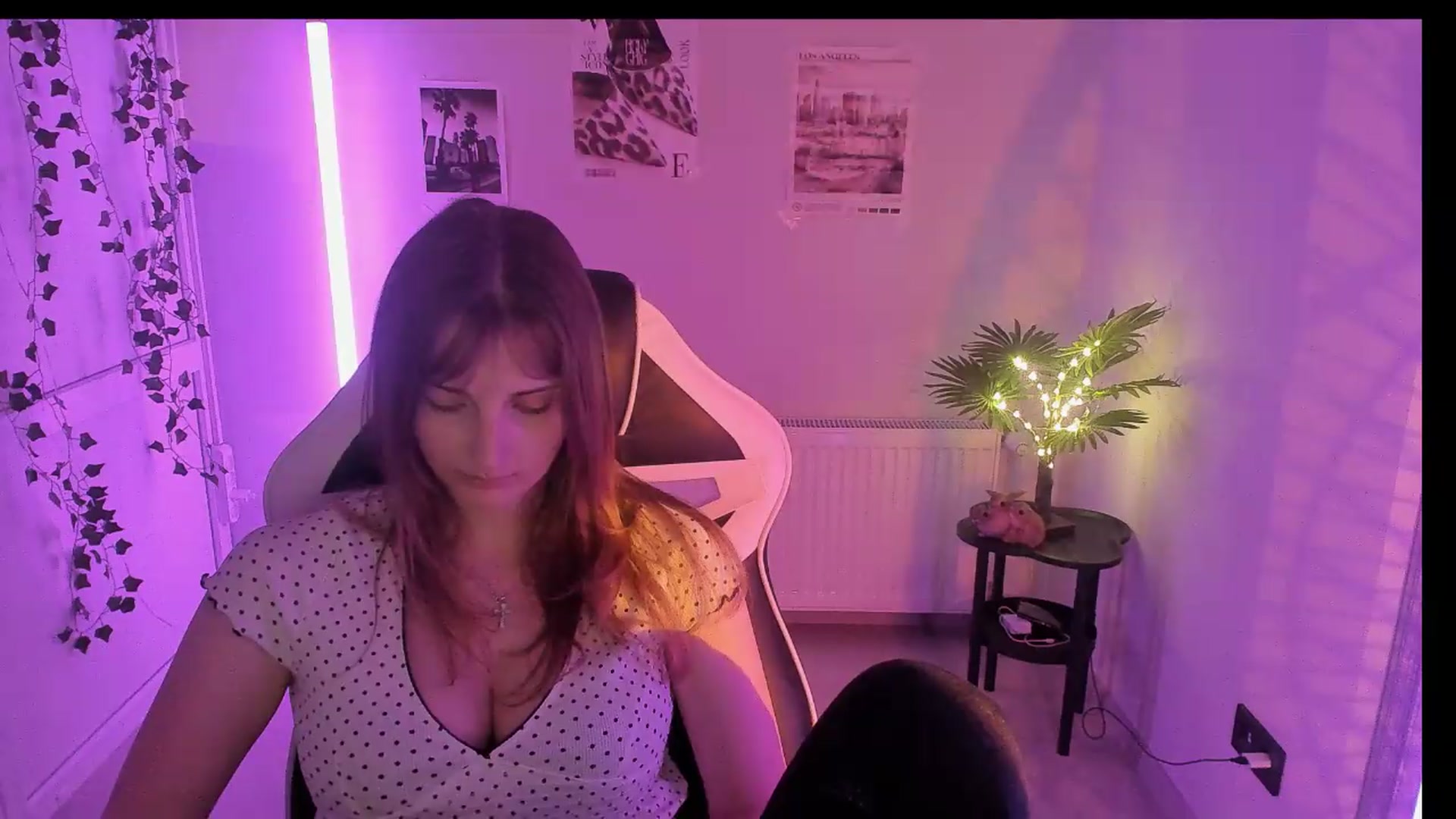 Gallery image thumbnail from Lissa_Stars's myfreecams stream on, 07/04/2026, 19:06 image 8 of 20